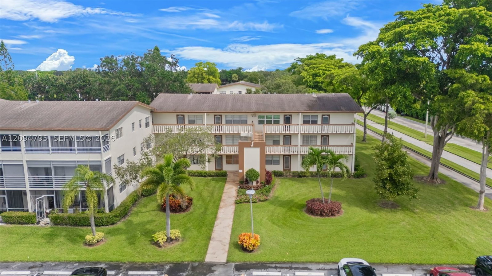 Real estate property located at 392 Mansfield J #392, Palm Beach, Mansfield At Century Vill, Boca Raton, FL