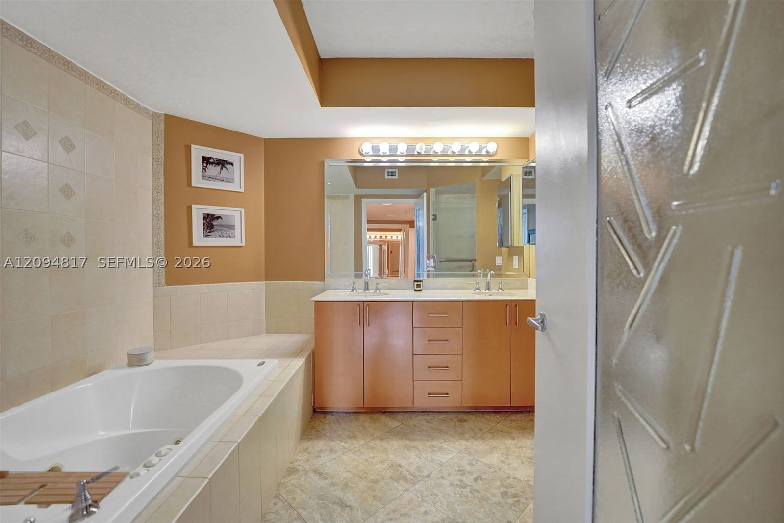 Real estate property located at 401 4th Ave #301, Broward, Esplanade On The New Rive, Fort Lauderdale, FL
