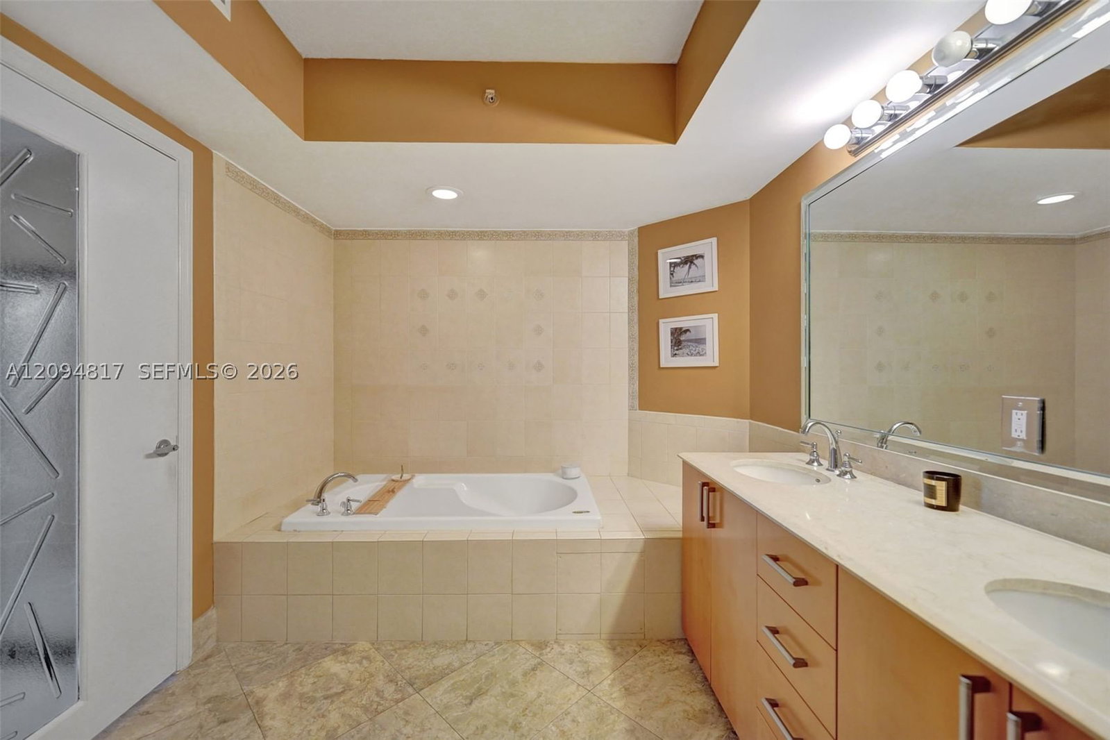 Real estate property located at 401 4th Ave #301, Broward, Esplanade On The New Rive, Fort Lauderdale, FL