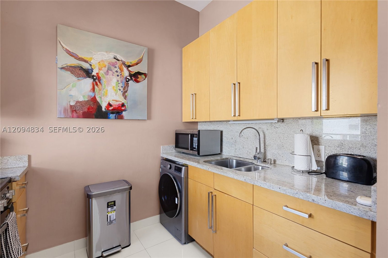 Real estate property located at 2421 Lake Pancoast Dr #3B, Miami-dade, Helen Mar Condo, Miami Beach, FL