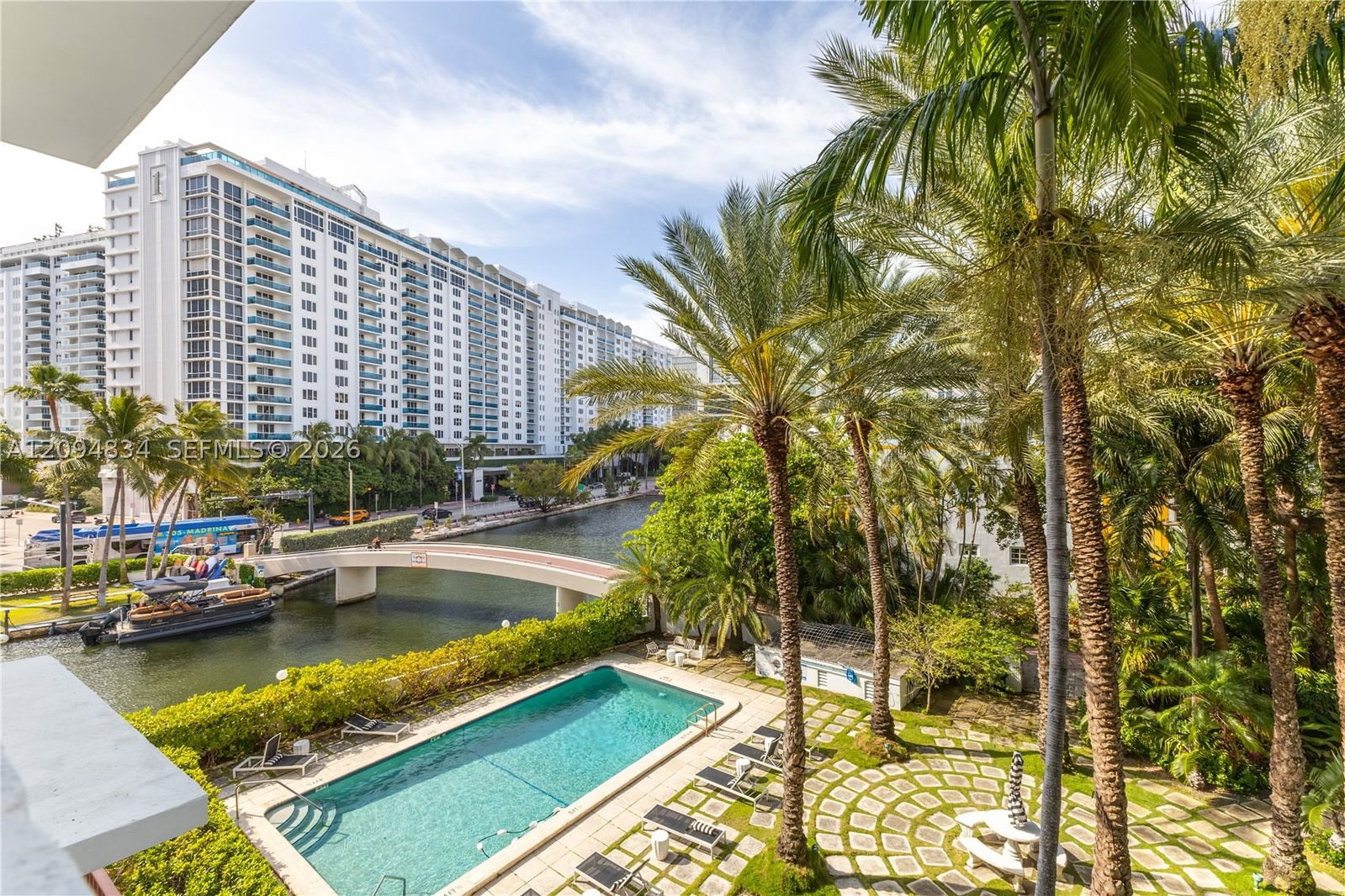 Real estate property located at 2421 Lake Pancoast Dr #3B, Miami-dade, Helen Mar Condo, Miami Beach, FL