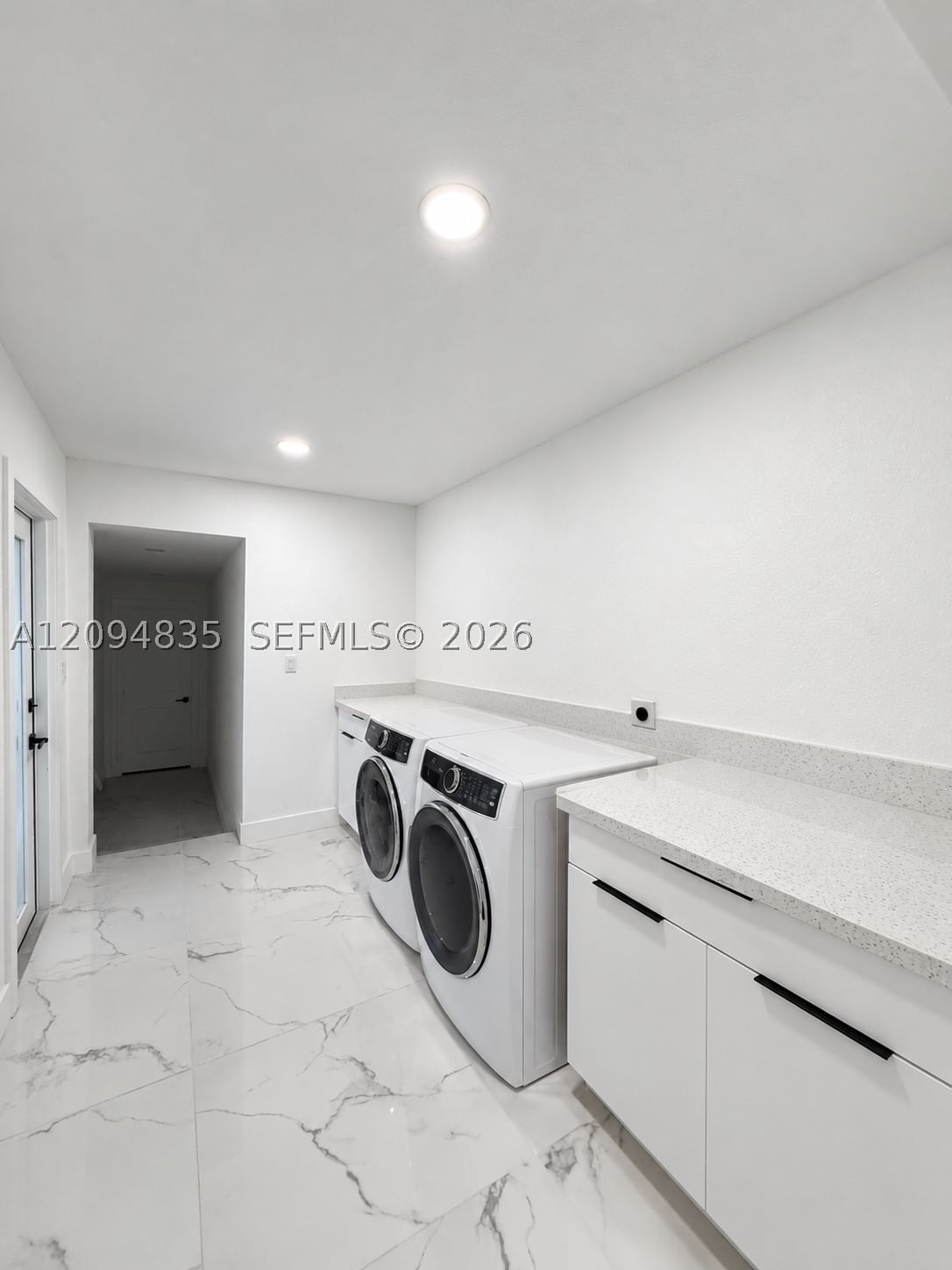 Real estate property located at 2610 Pierce St, Broward, Hollywood Little Ranches, Hollywood, FL