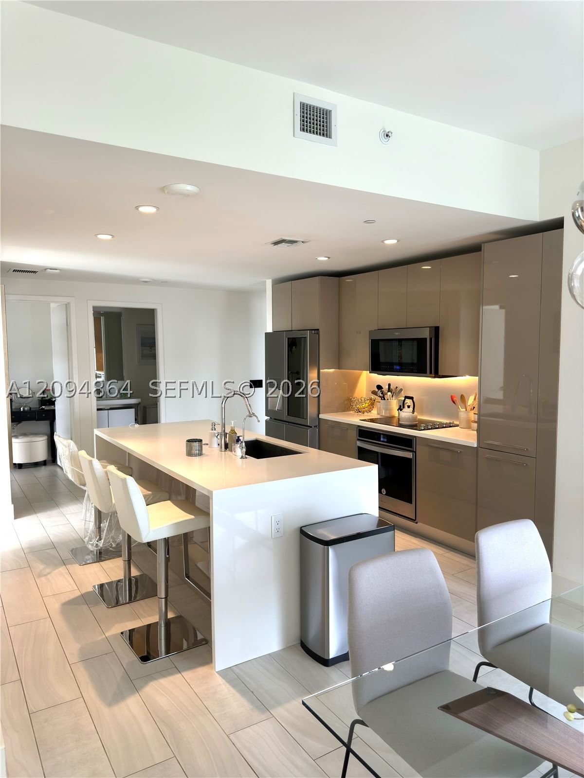 Real estate property located at 2000 Metropica Way #2109, Broward, Metropica North Tower One, Sunrise, FL