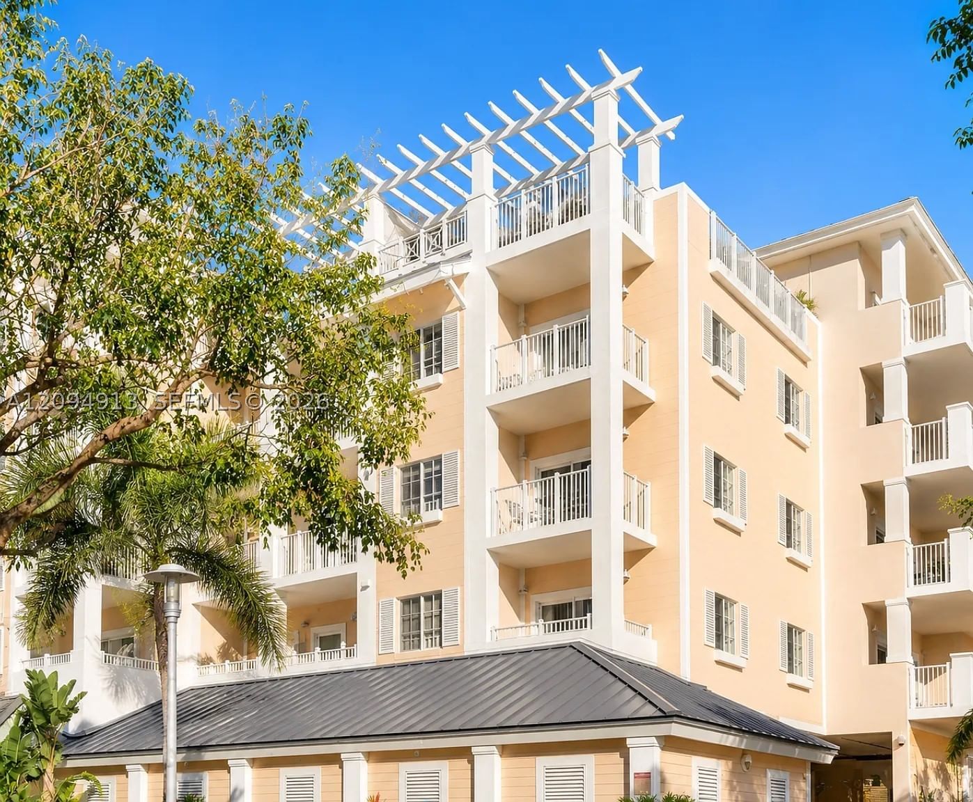 Real estate property located at 1931 2nd St #405, Broward, Island Breeze At Deerfiel, Deerfield Beach, FL