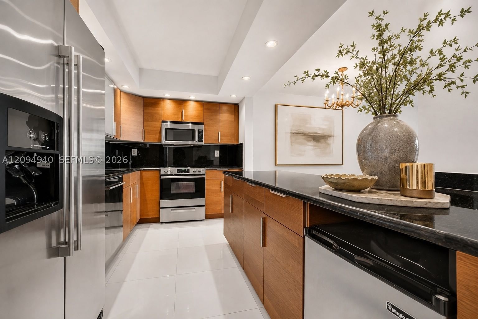 Real estate property located at 19380 Collins Ave #1103, Miami-dade, Oceanview Building B Cond, Sunny Isles Beach, FL