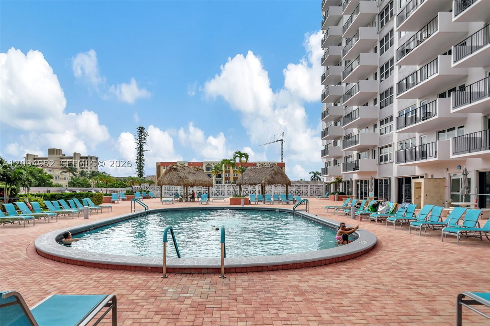 Real estate property located at 405 Ocean Blvd #615, Broward, Parliament House Condo, Pompano Beach, FL