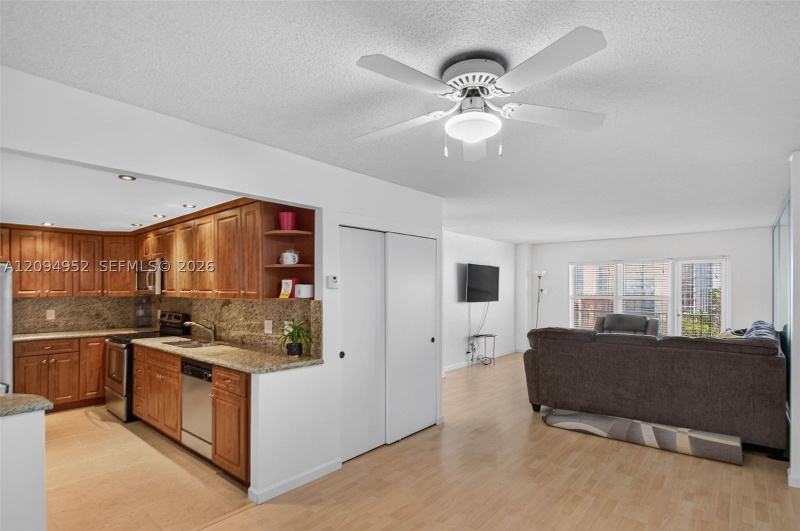 Real estate property located at 405 Ocean Blvd #615, Broward, Parliament House Condo, Pompano Beach, FL