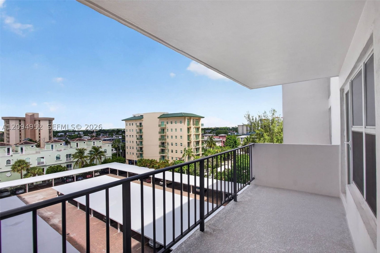 Real estate property located at 405 Ocean Blvd #615, Broward, Parliament House Condo, Pompano Beach, FL