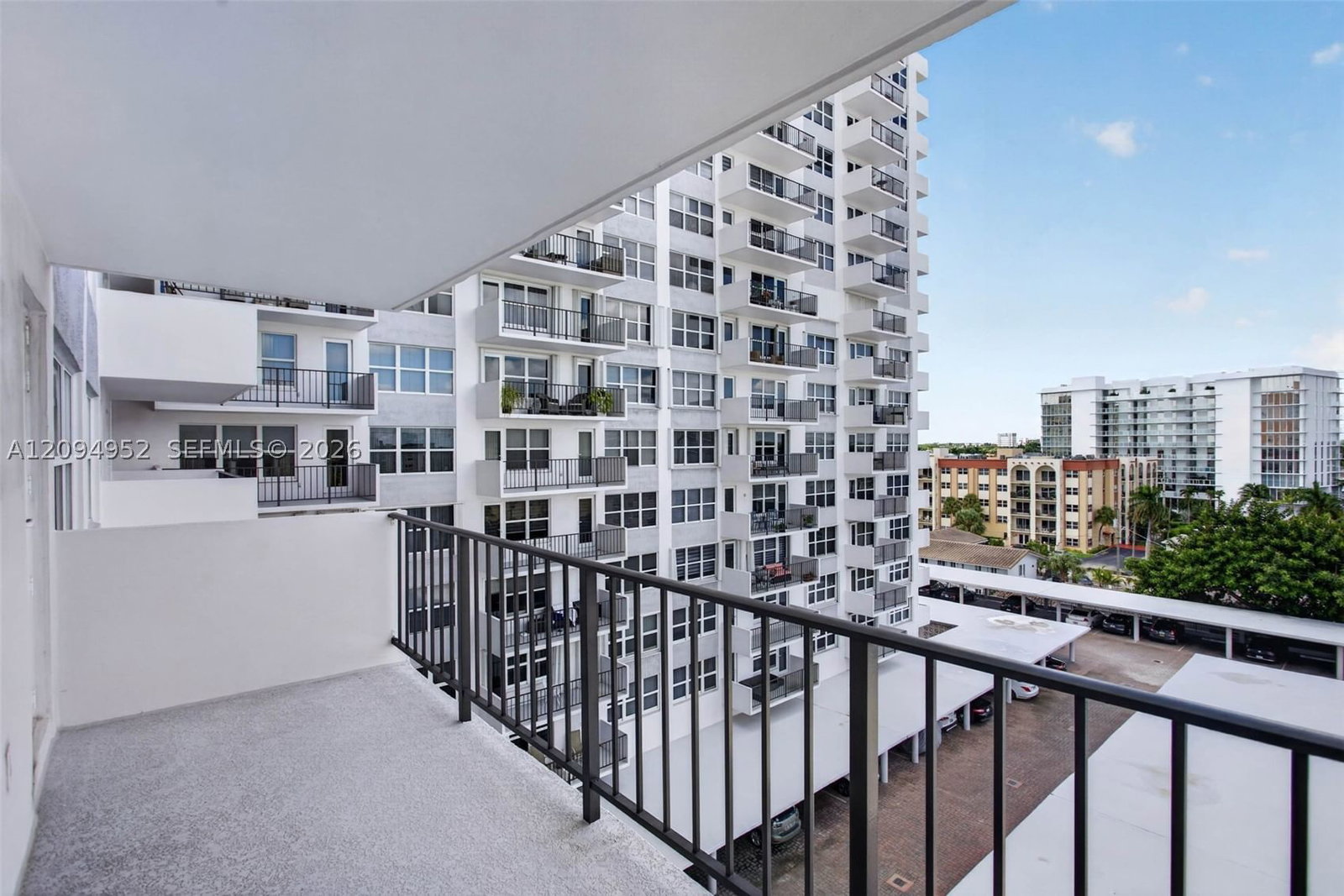 Real estate property located at 405 Ocean Blvd #615, Broward, Parliament House Condo, Pompano Beach, FL