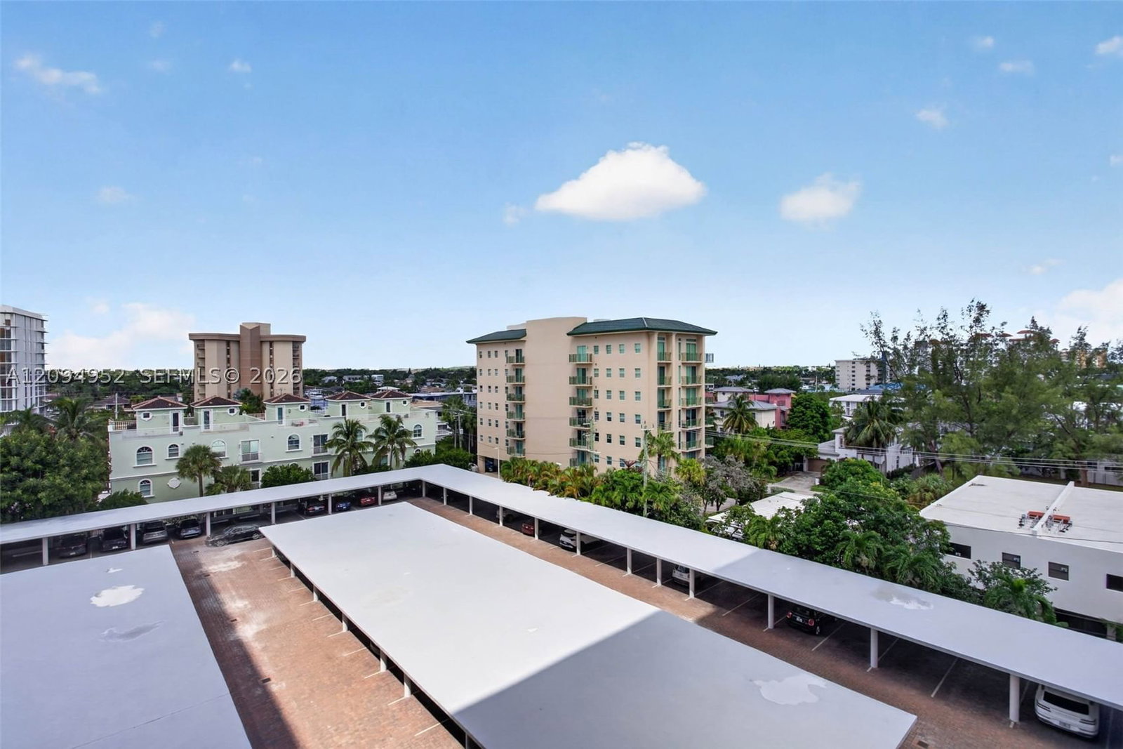 Real estate property located at 405 Ocean Blvd #615, Broward, Parliament House Condo, Pompano Beach, FL