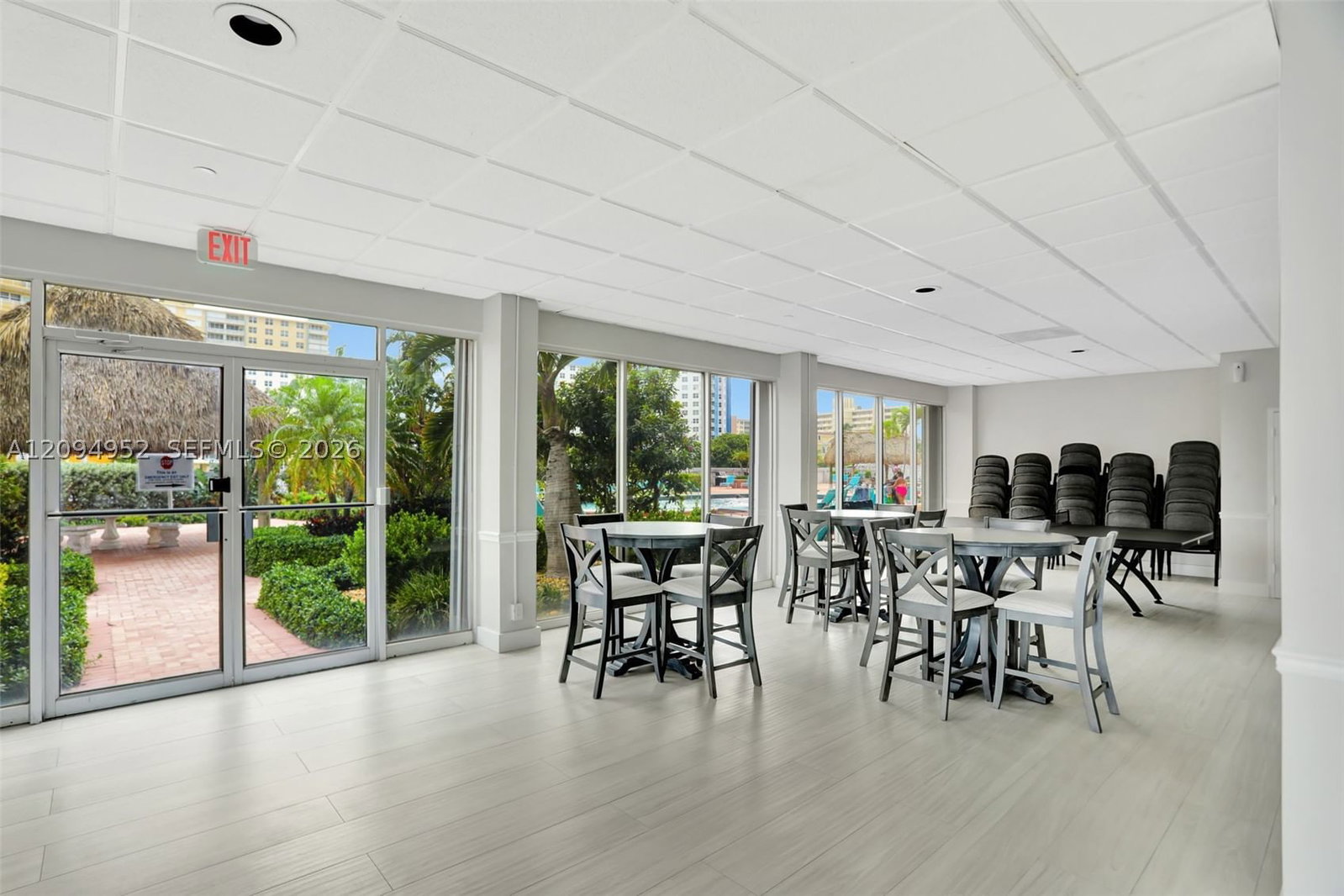Real estate property located at 405 Ocean Blvd #615, Broward, Parliament House Condo, Pompano Beach, FL