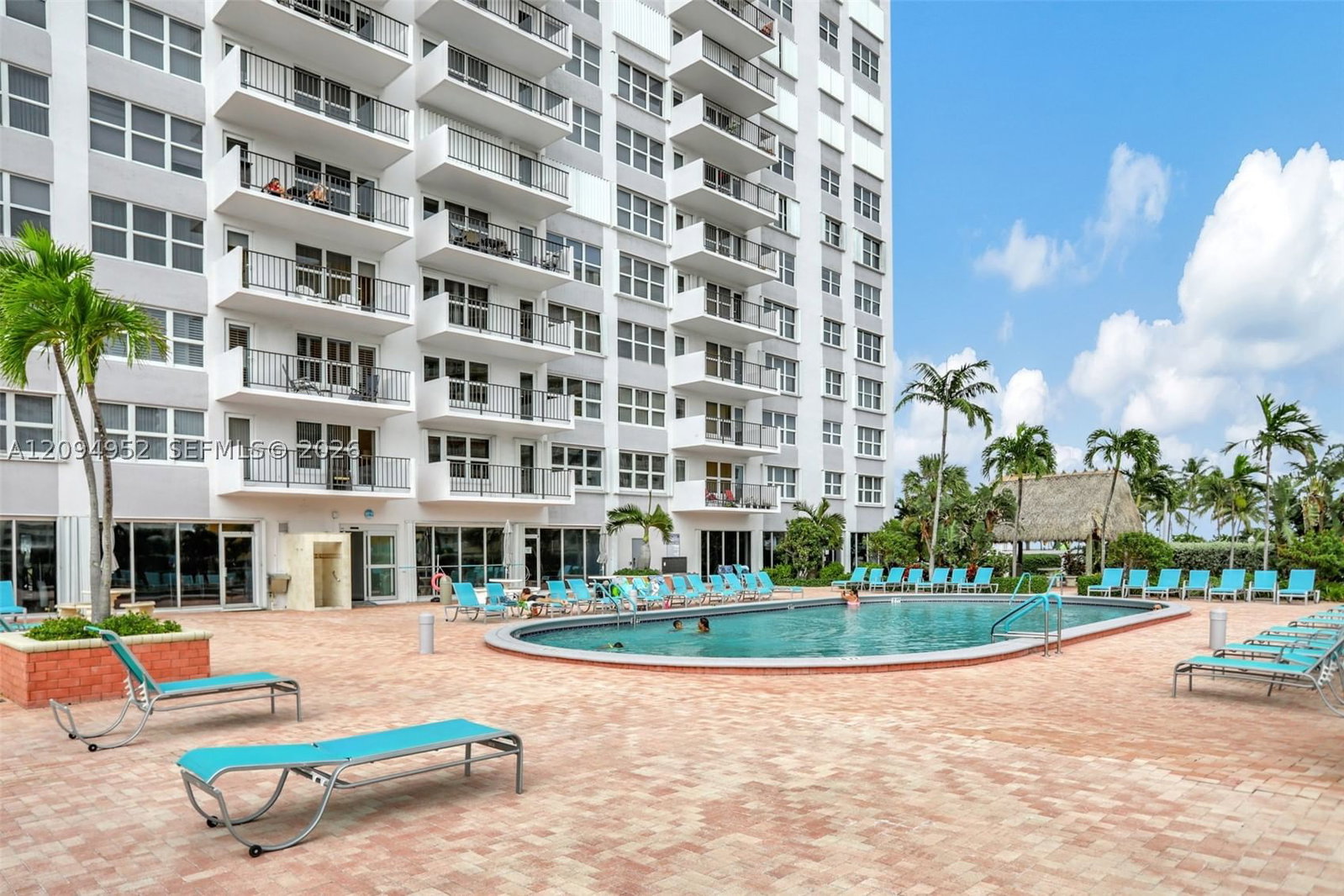 Real estate property located at 405 Ocean Blvd #615, Broward, Parliament House Condo, Pompano Beach, FL