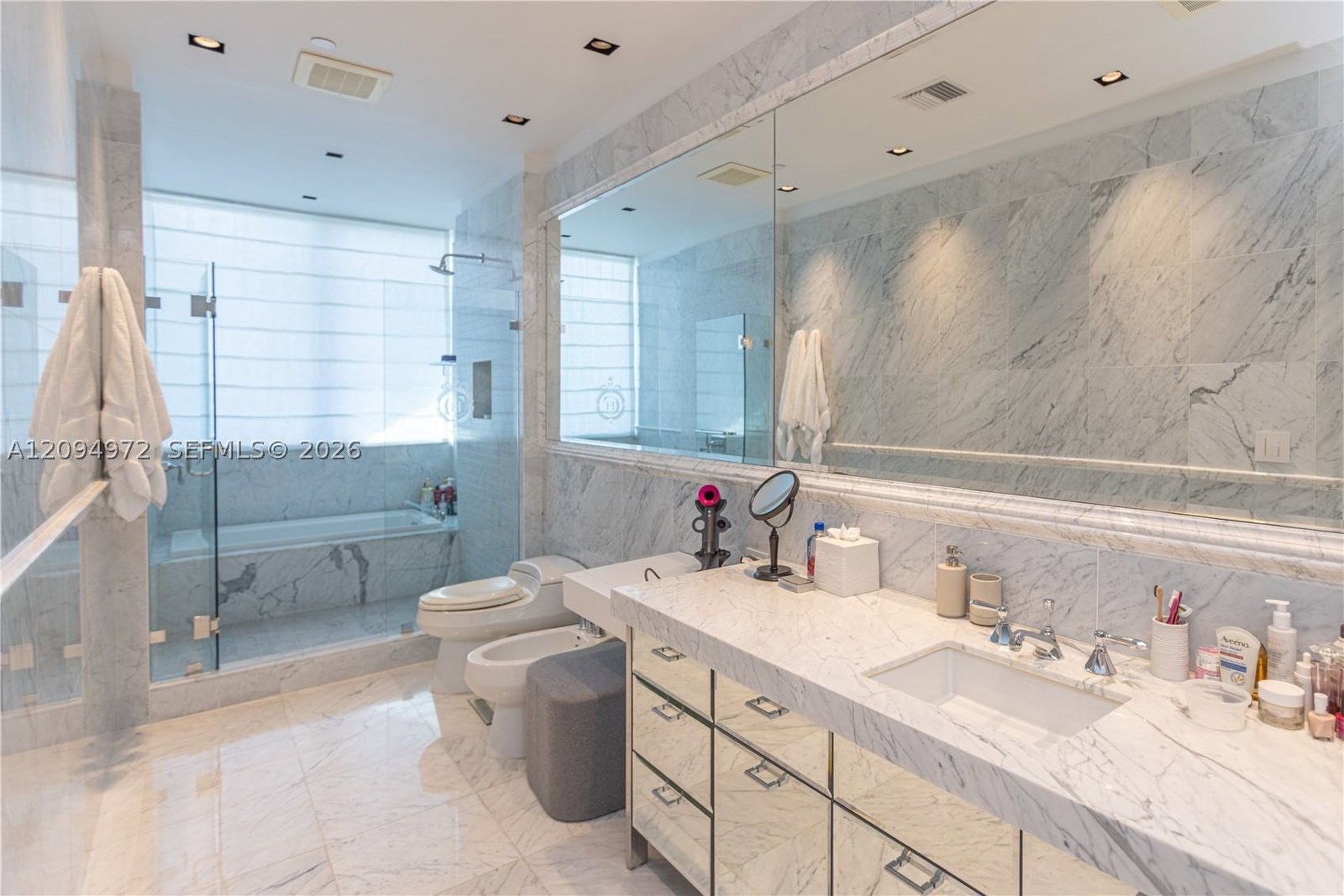 Real estate property located at 17475 Collins Ave #1602, Miami-dade, Chateau Beach Condo, Sunny Isles Beach, FL