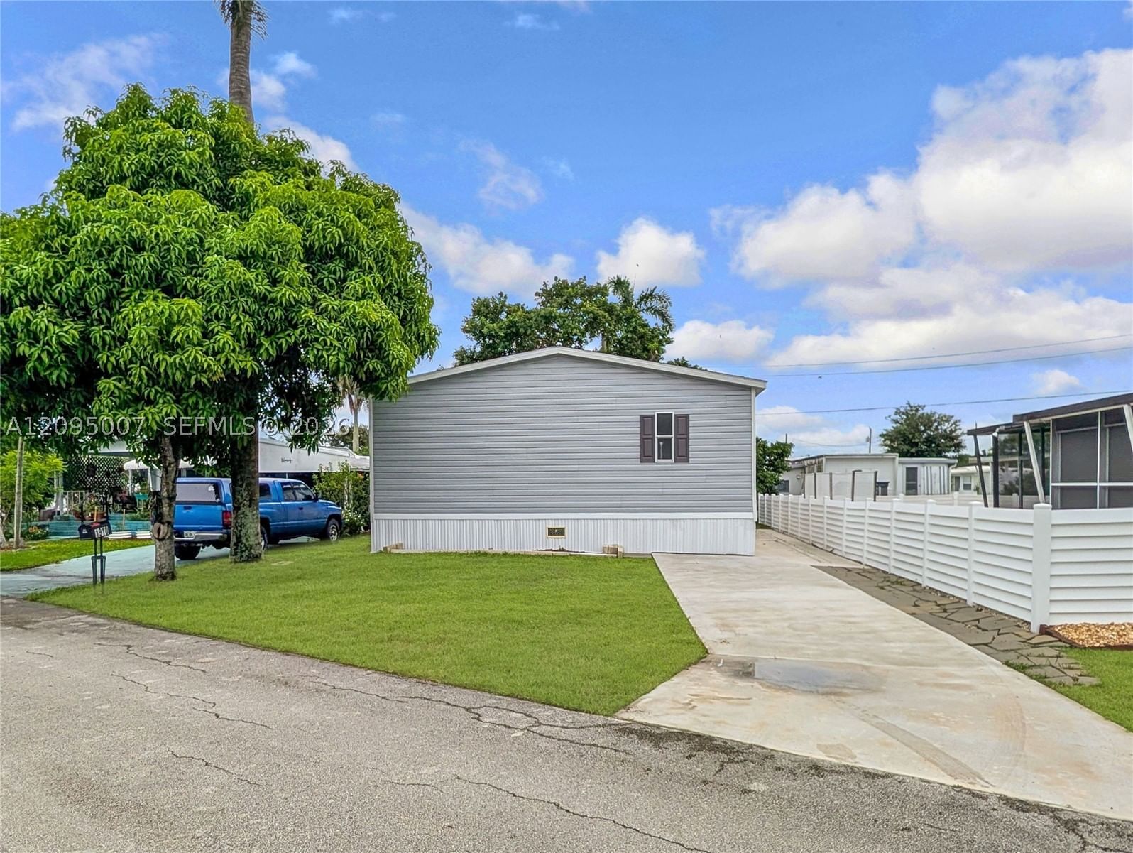 Real estate property located at 1910 85th Ln, Broward, Park City Sec Two, Davie, FL