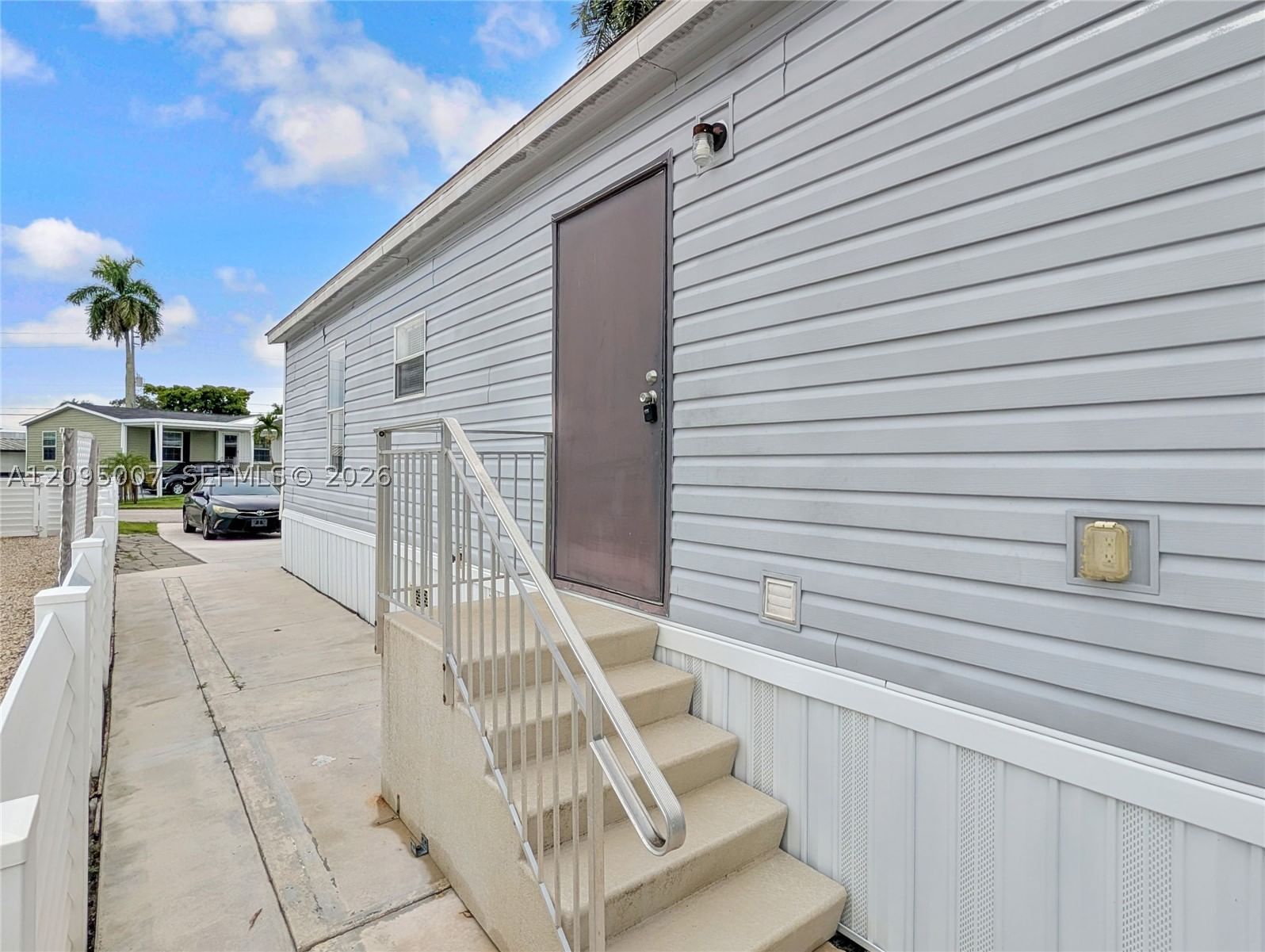 Real estate property located at 1910 85th Ln, Broward, Park City Sec Two, Davie, FL