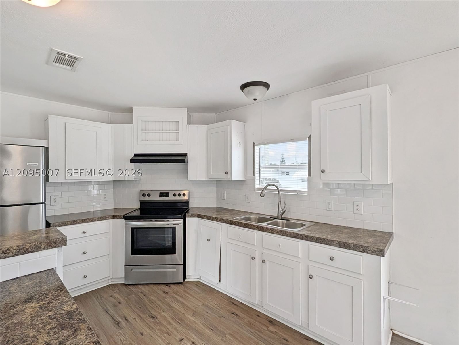 Real estate property located at 1910 85th Ln, Broward, Park City Sec Two, Davie, FL