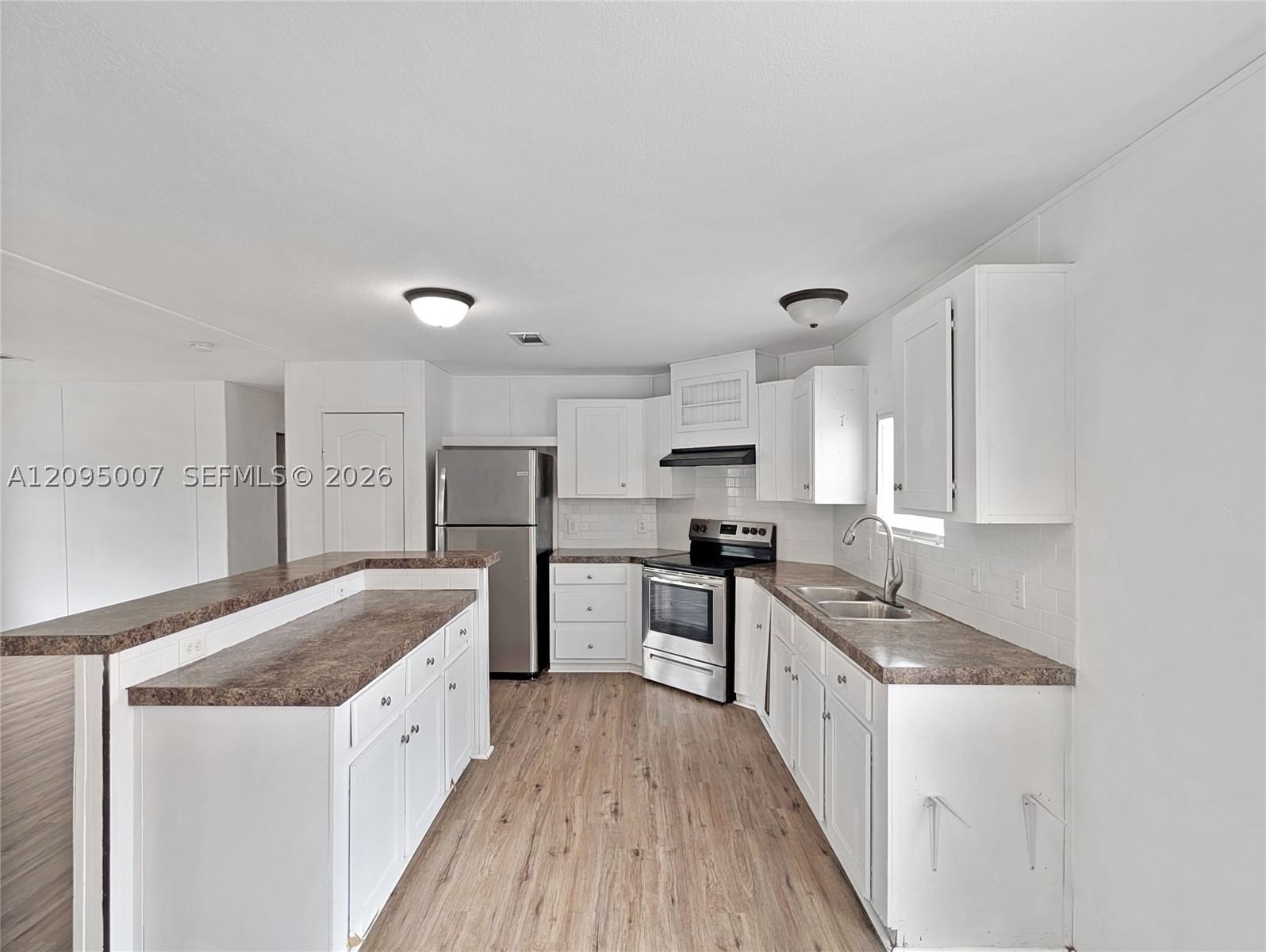 Real estate property located at 1910 85th Ln, Broward, Park City Sec Two, Davie, FL