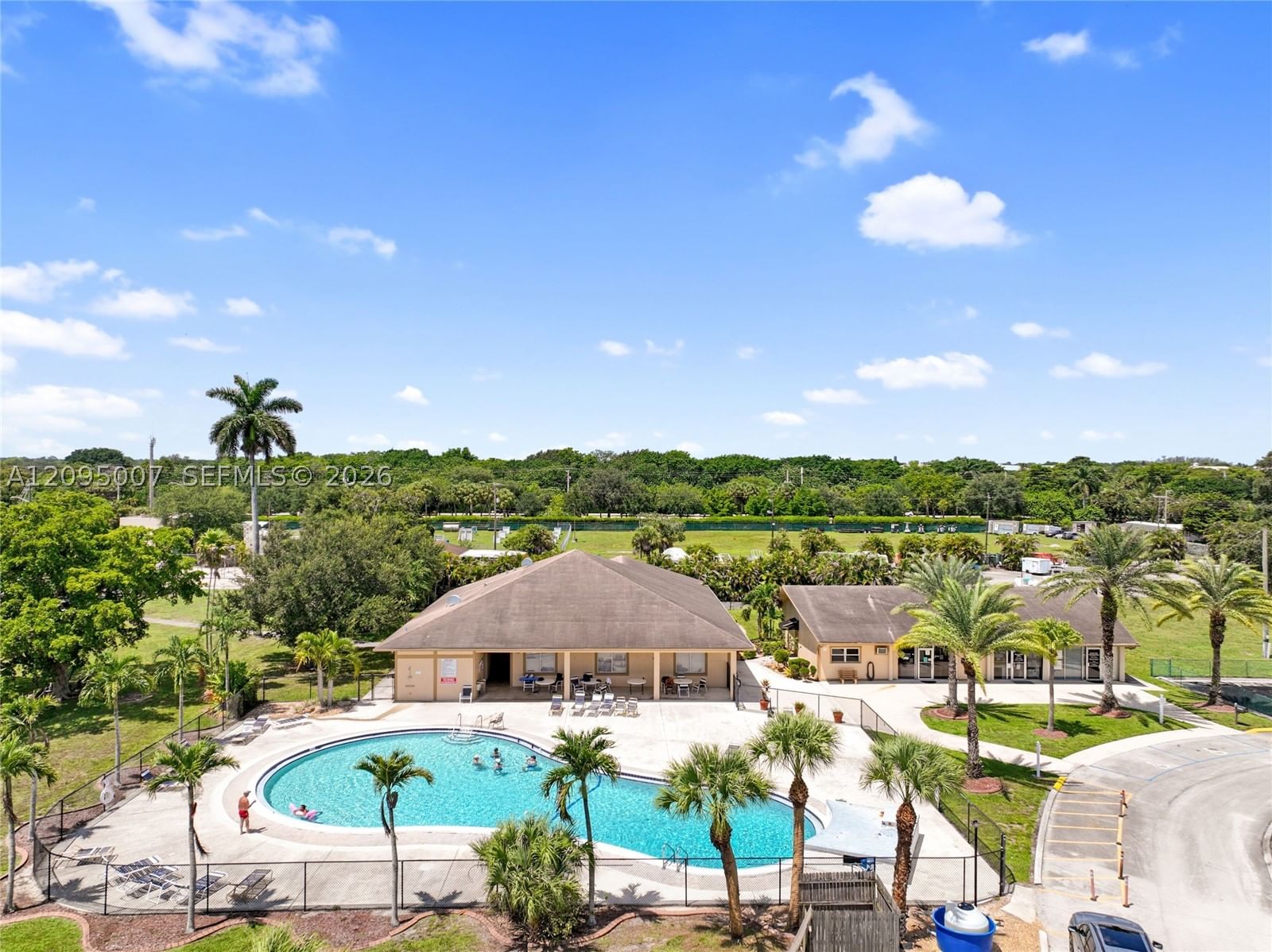 Real estate property located at 1910 85th Ln, Broward, Park City Sec Two, Davie, FL