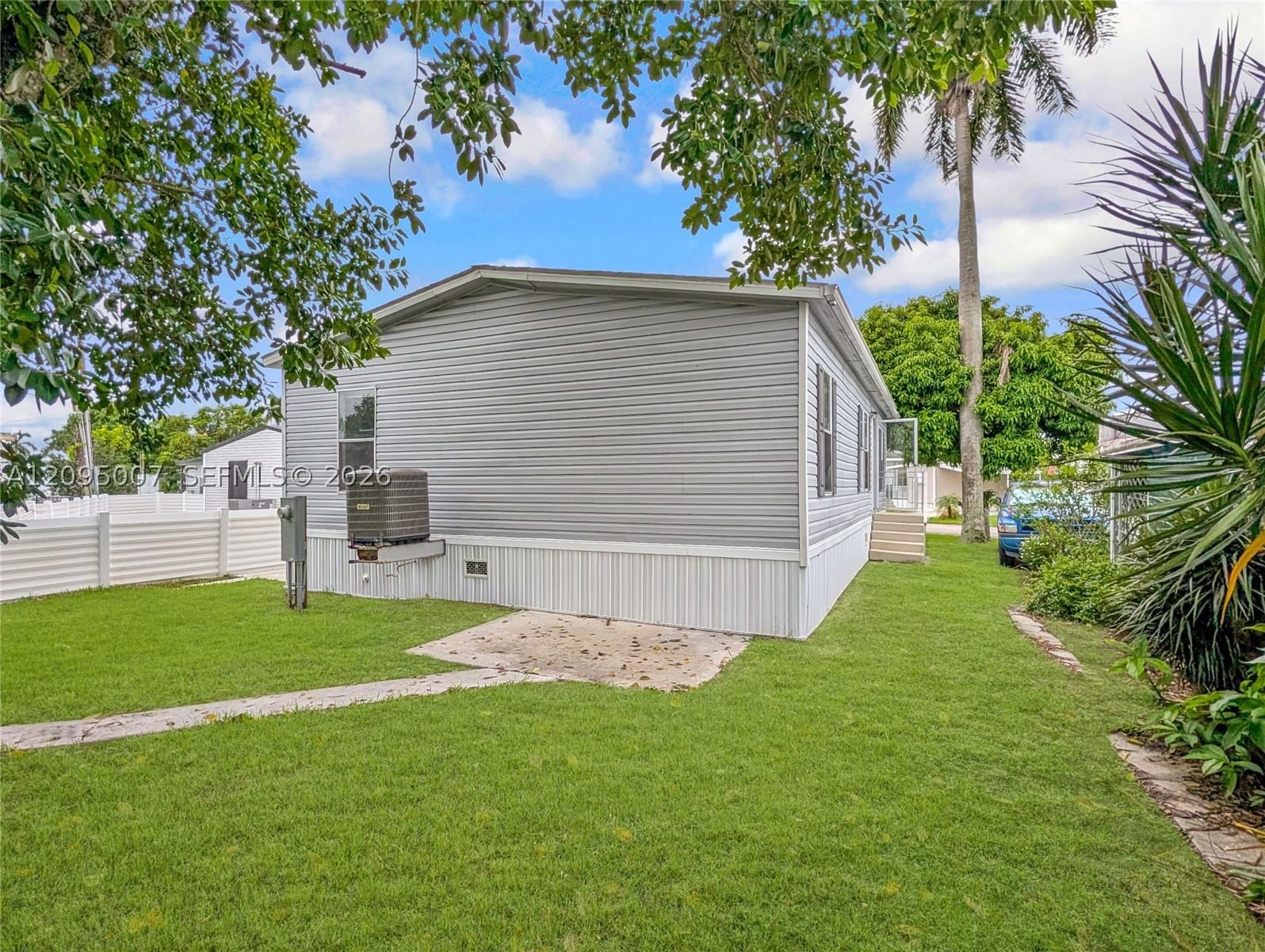 Real estate property located at 1910 85th Ln, Broward, Park City Sec Two, Davie, FL