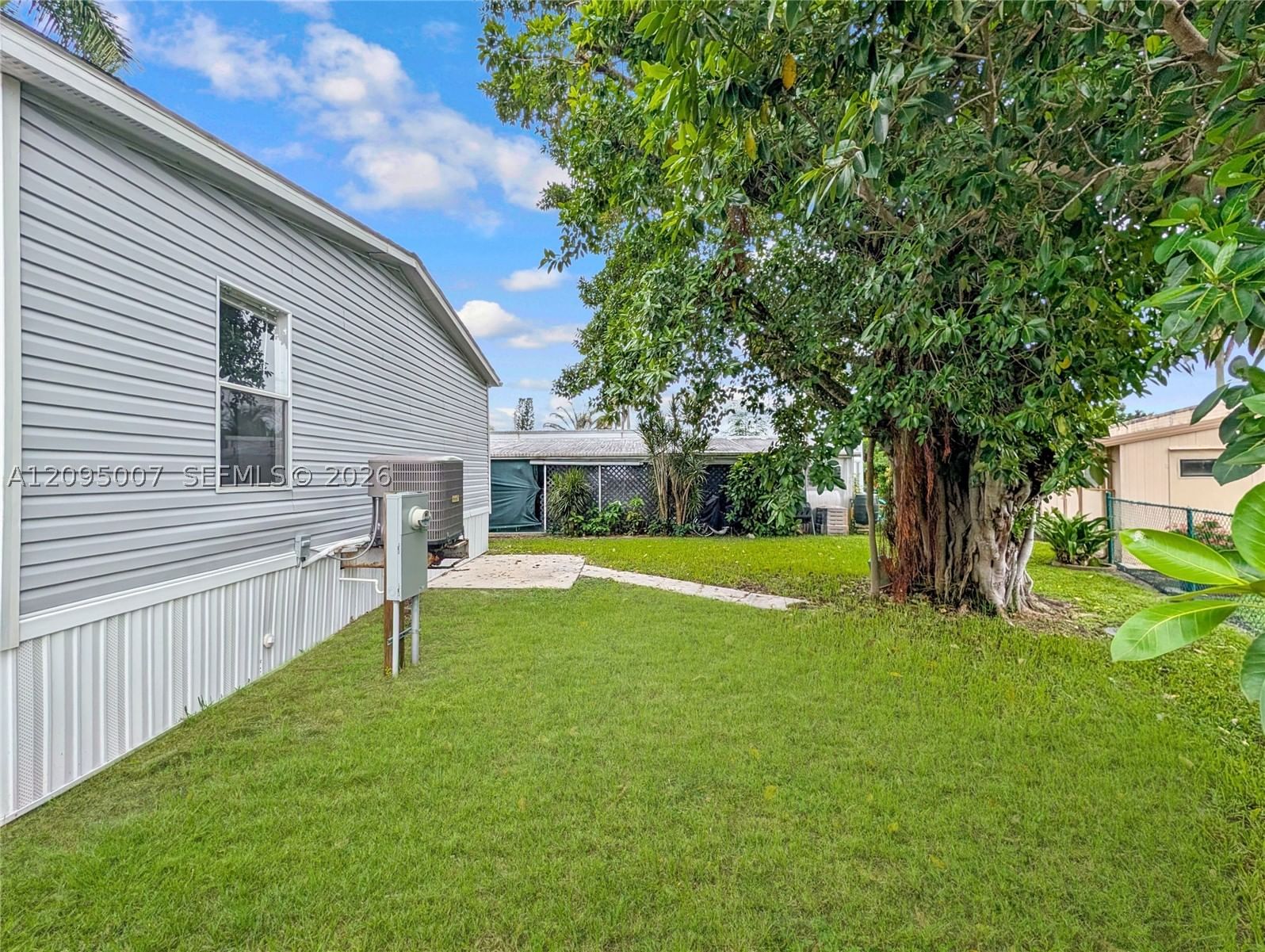 Real estate property located at 1910 85th Ln, Broward, Park City Sec Two, Davie, FL