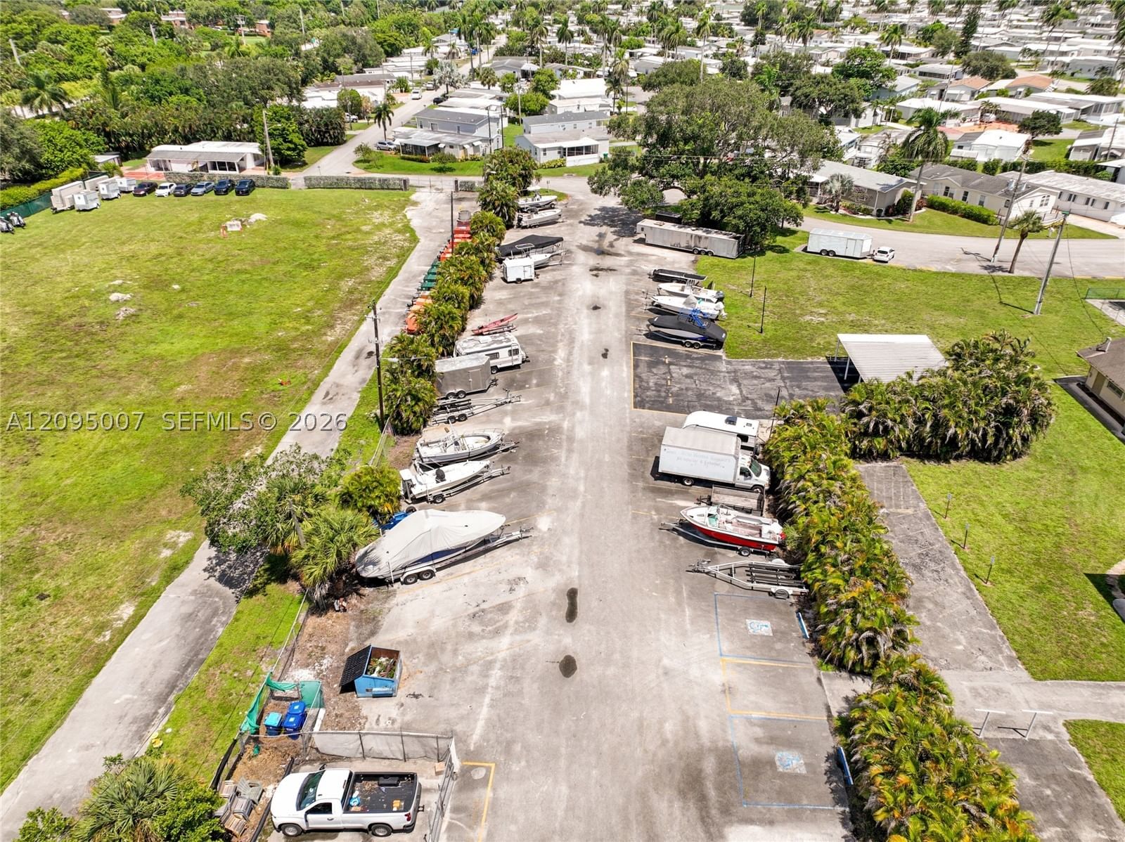 Real estate property located at 1910 85th Ln, Broward, Park City Sec Two, Davie, FL