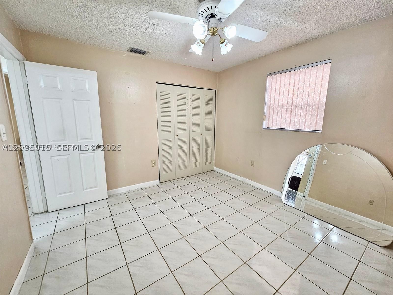 Real estate property located at 4596 8th Ct, Miami-dade, Ingleside Park, Hialeah, FL
