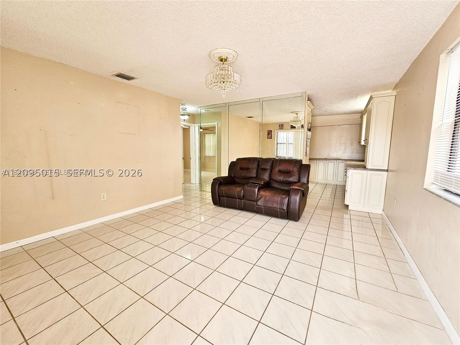 Real estate property located at 4596 8th Ct, Miami-dade, Ingleside Park, Hialeah, FL