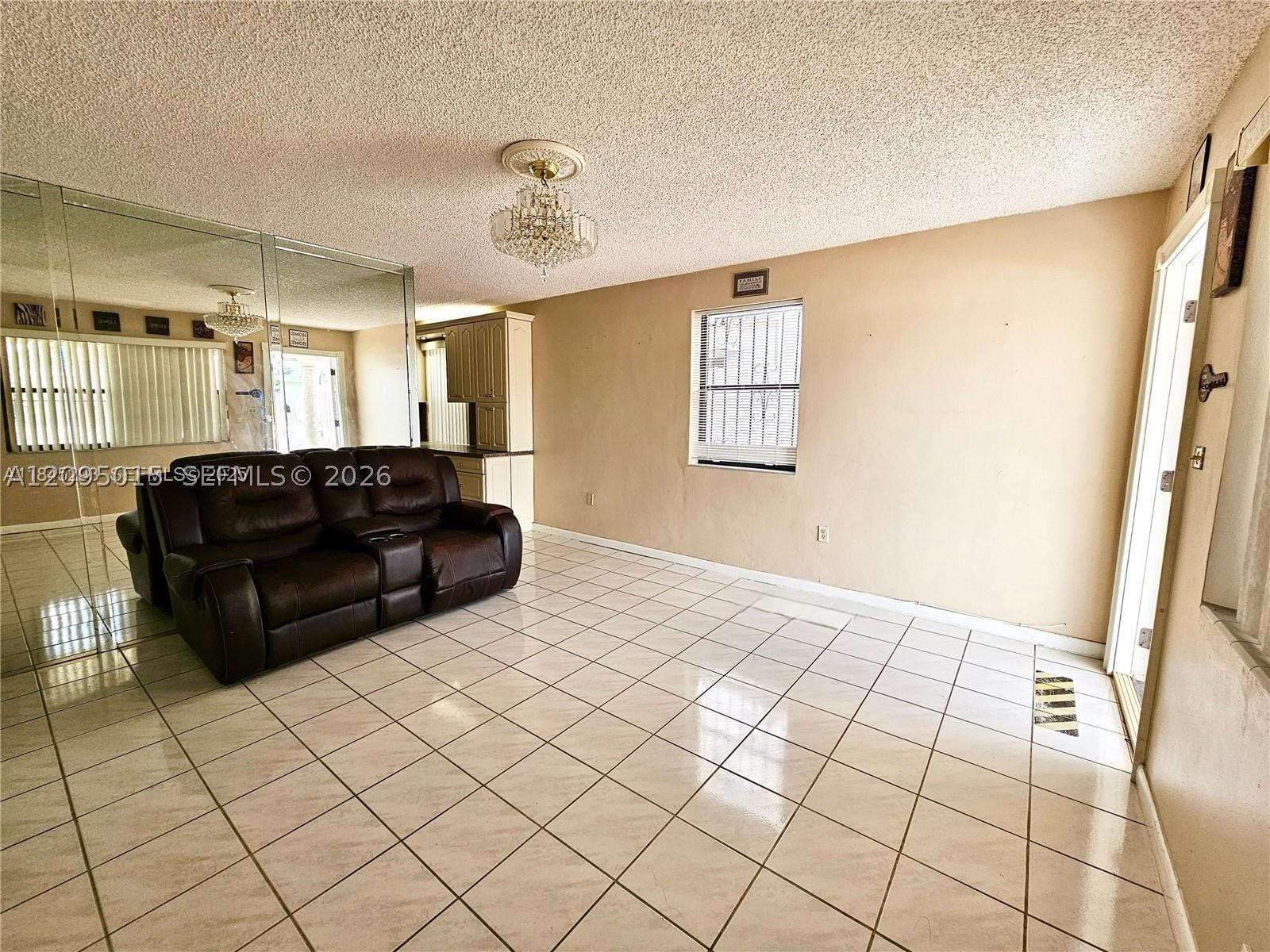 Real estate property located at 4596 8th Ct, Miami-dade, Ingleside Park, Hialeah, FL