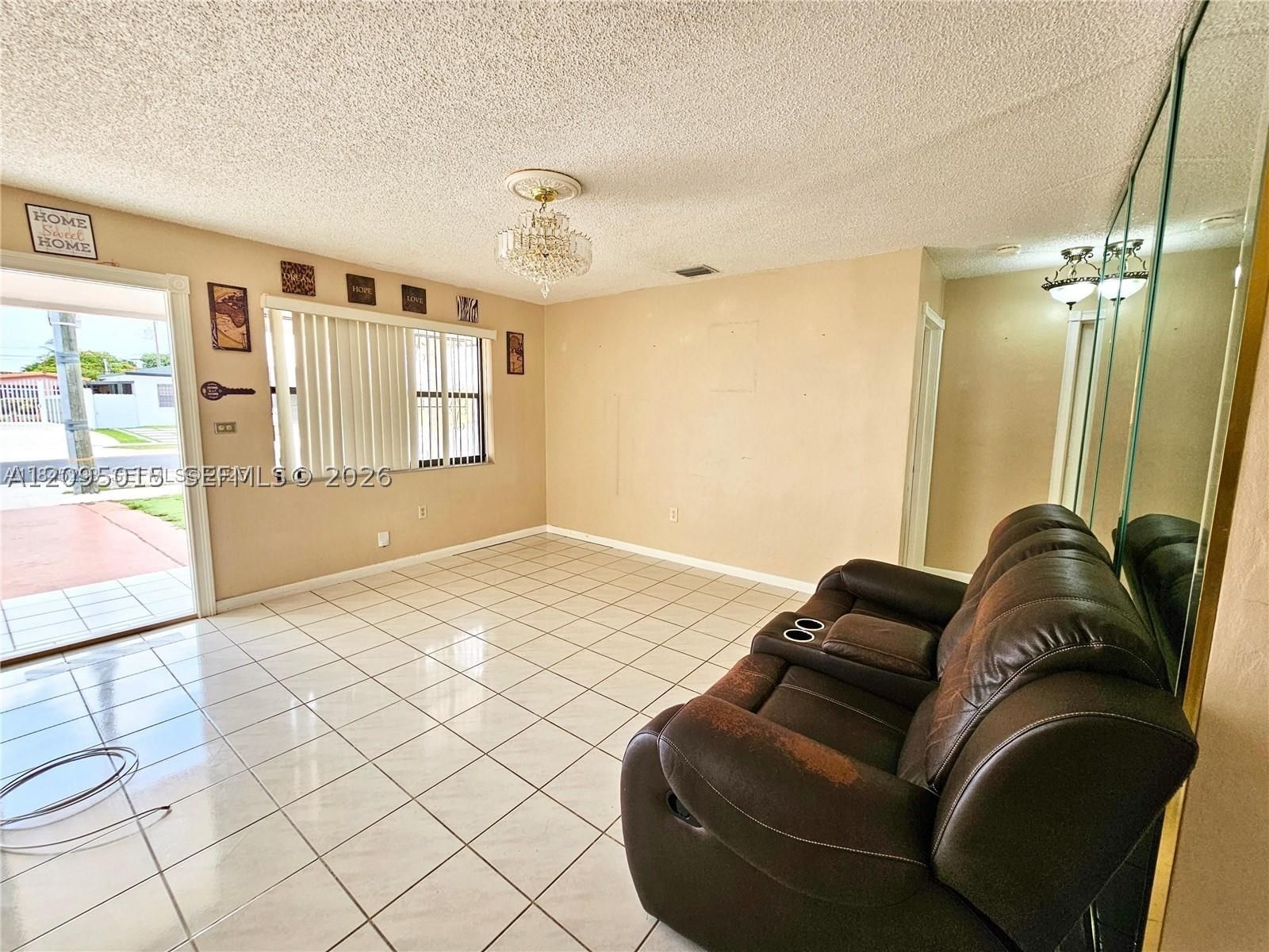 Real estate property located at 4596 8th Ct, Miami-dade, Ingleside Park, Hialeah, FL