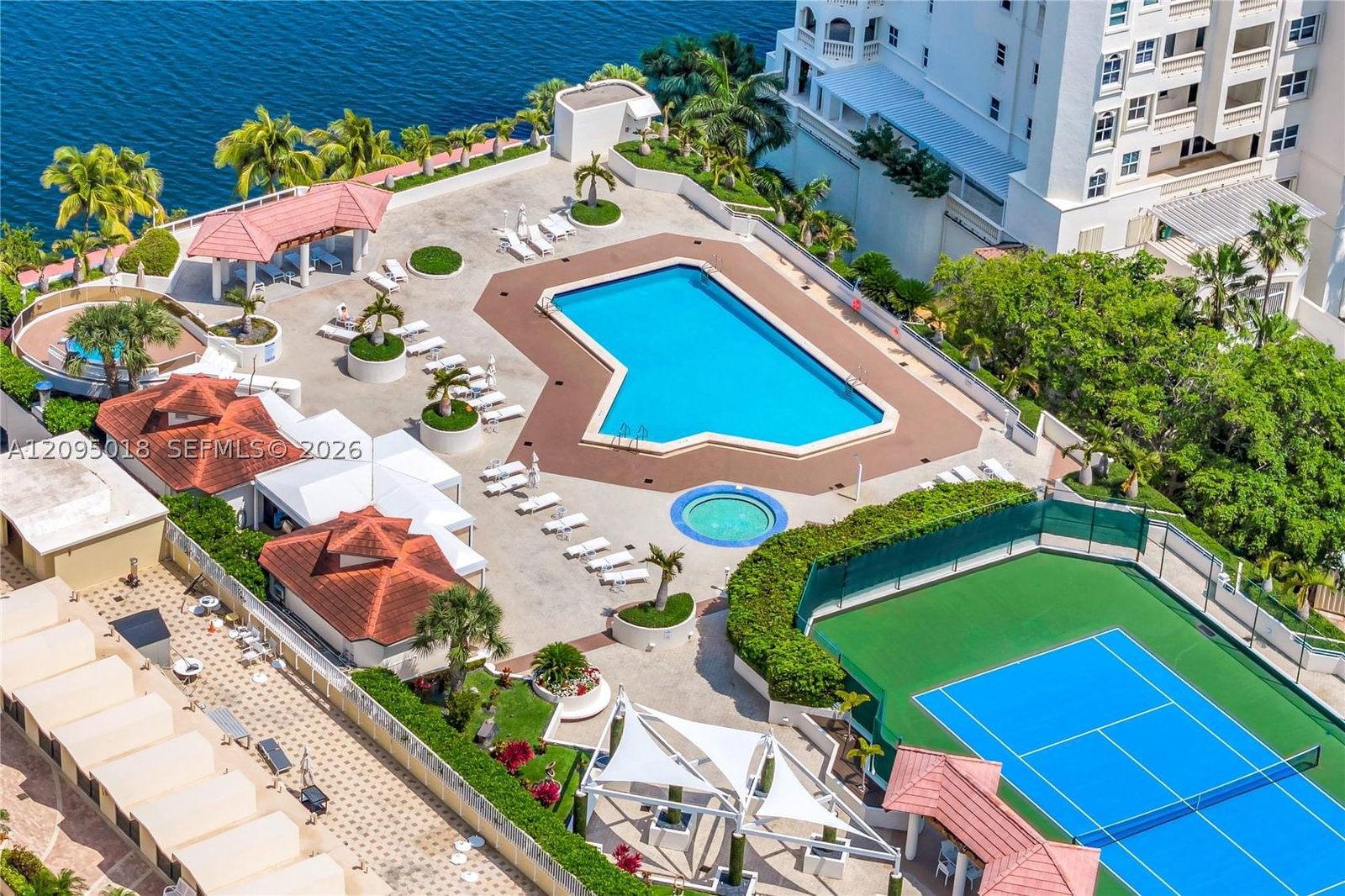 Real estate property located at 20185 Country Club Dr. #1904, Miami-dade, The Landmark Condo, Aventura, FL