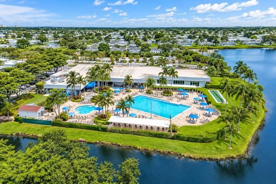 Real estate property located at 180 Saxony D #180, Palm Beach, Kings Point Saxony Condos, Delray Beach, FL