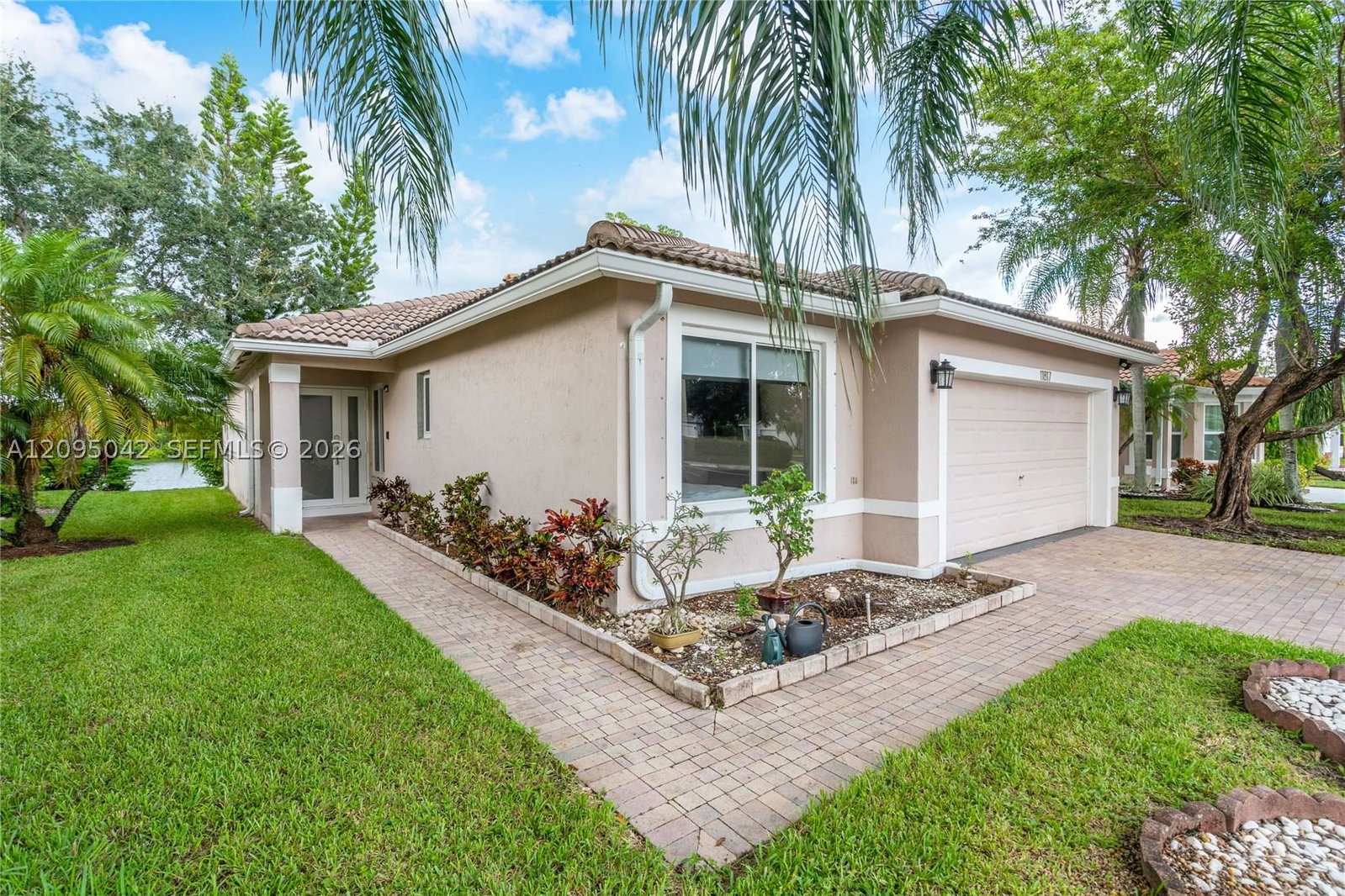 Real estate property located at 11817 7th St, Broward, Nasher Plat, Pembroke Pines, FL
