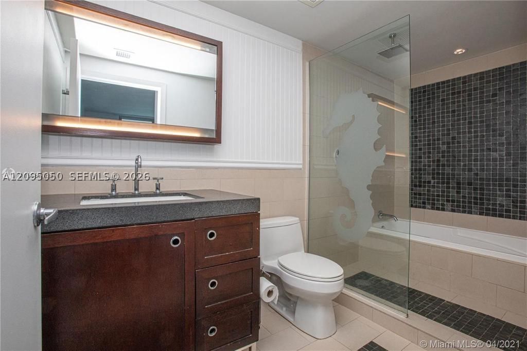 Real estate property located at 17315 Collins Ave #2406, Miami-dade, Sole Condo, Sunny Isles Beach, FL