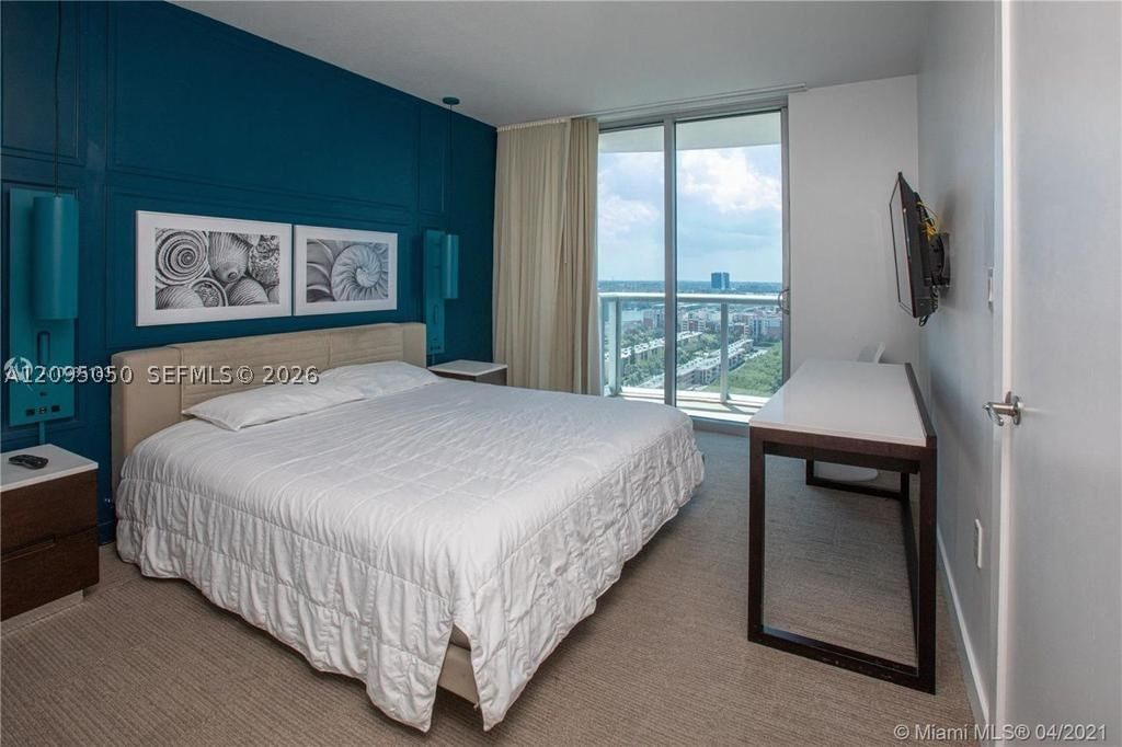 Real estate property located at 17315 Collins Ave #2406, Miami-dade, Sole Condo, Sunny Isles Beach, FL