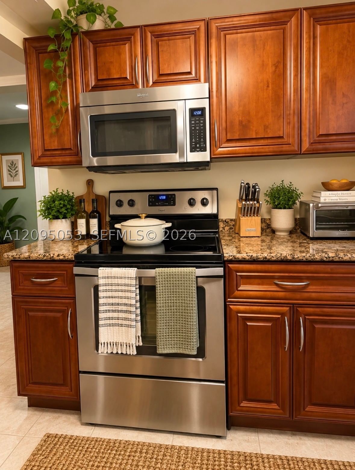 Real estate property located at 3141 47th Ter #122, Broward, Cypress Chase North No 3, Lauderdale Lakes, FL