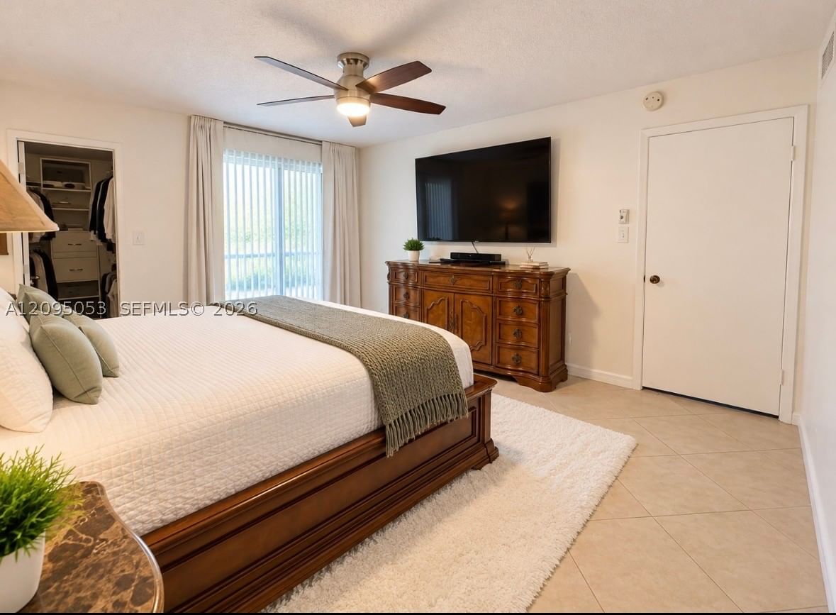 Real estate property located at 3141 47th Ter #122, Broward, Cypress Chase North No 3, Lauderdale Lakes, FL