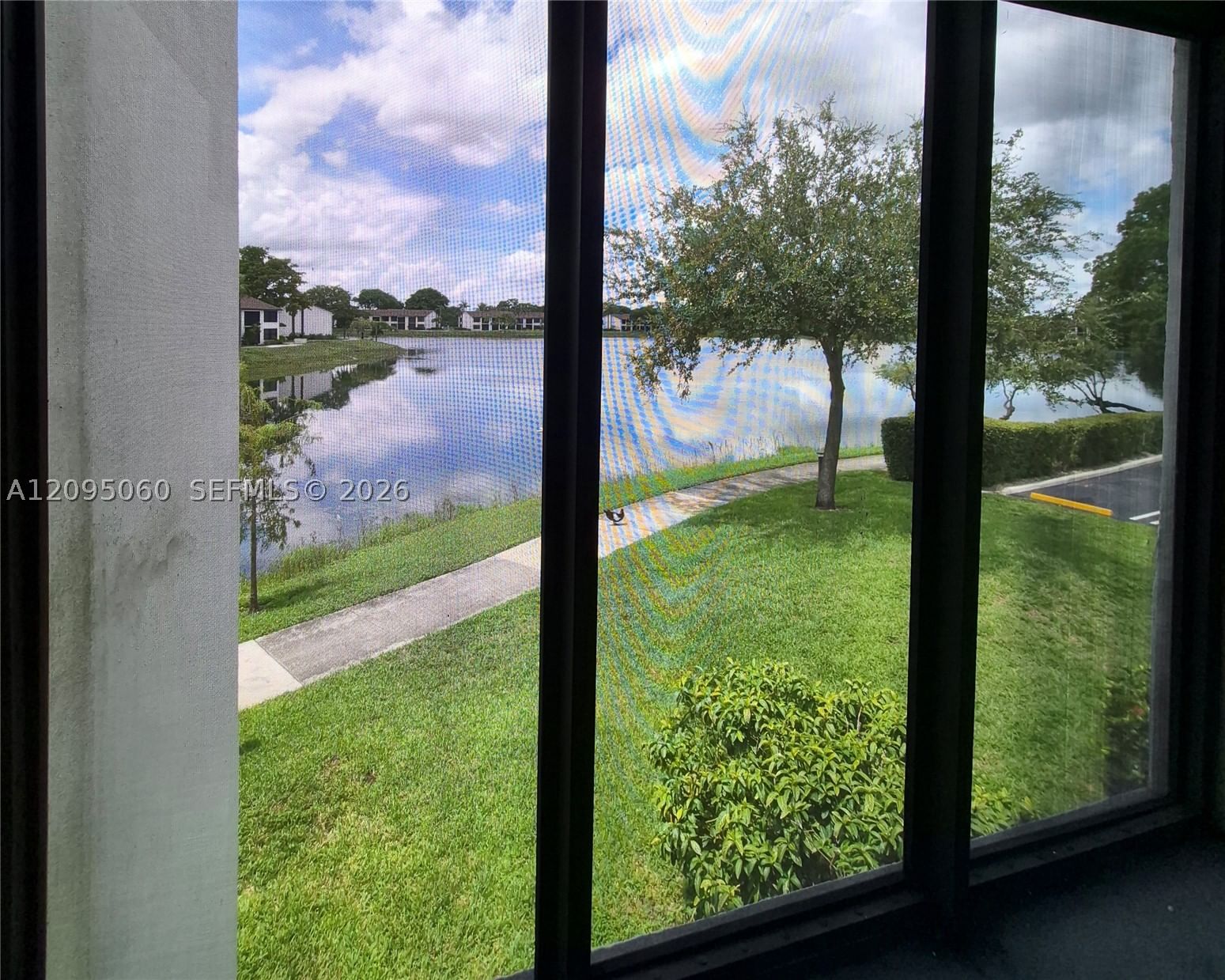 Real estate property located at 210 Lake Pointe Dr #210, Broward, Lake Pointe Condominium N, Oakland Park, FL