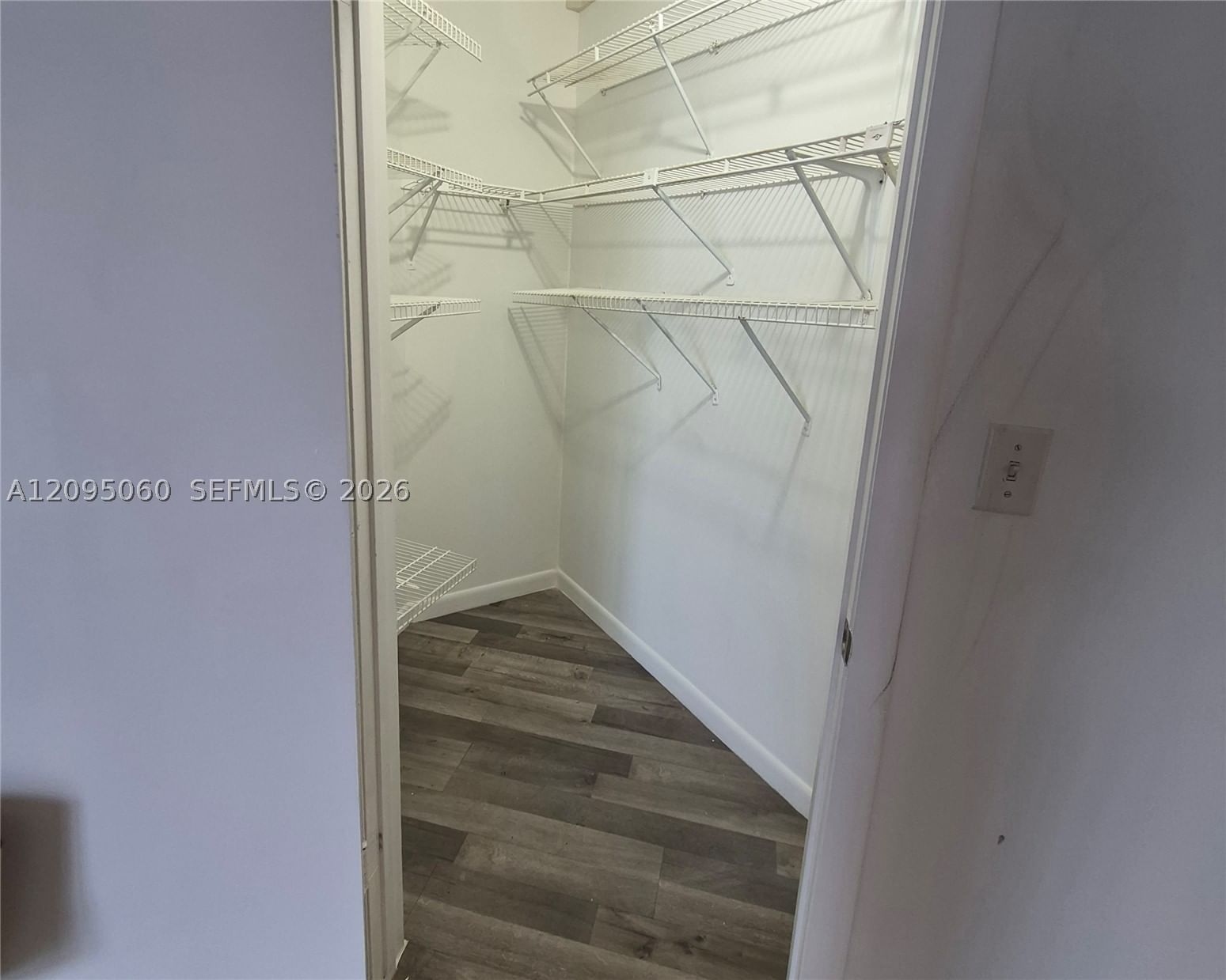 Real estate property located at 210 Lake Pointe Dr #210, Broward, Lake Pointe Condominium N, Oakland Park, FL