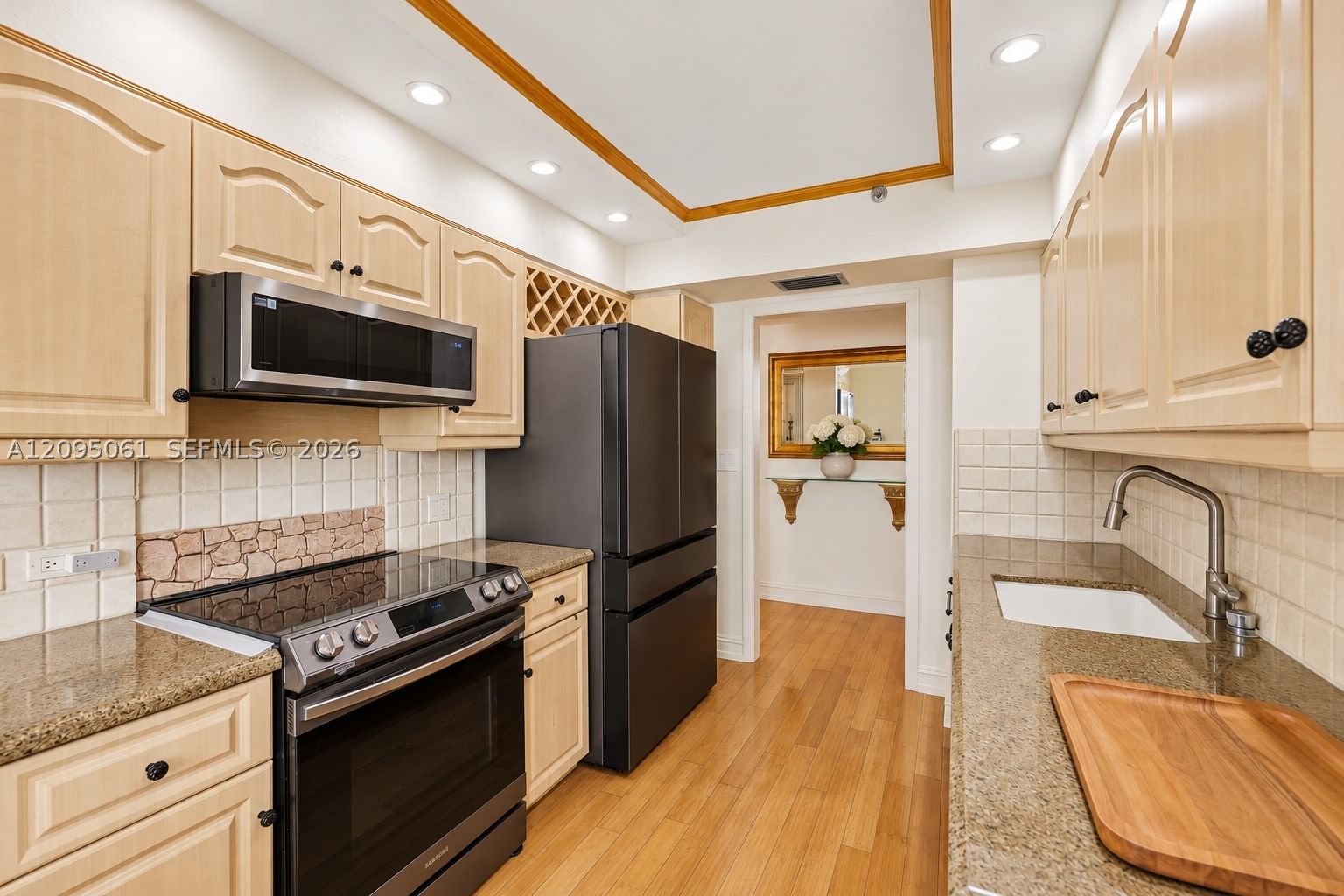 Real estate property located at 20191 Country Club Dr #1102, Miami-dade, Terraces North Turnberry, Aventura, FL