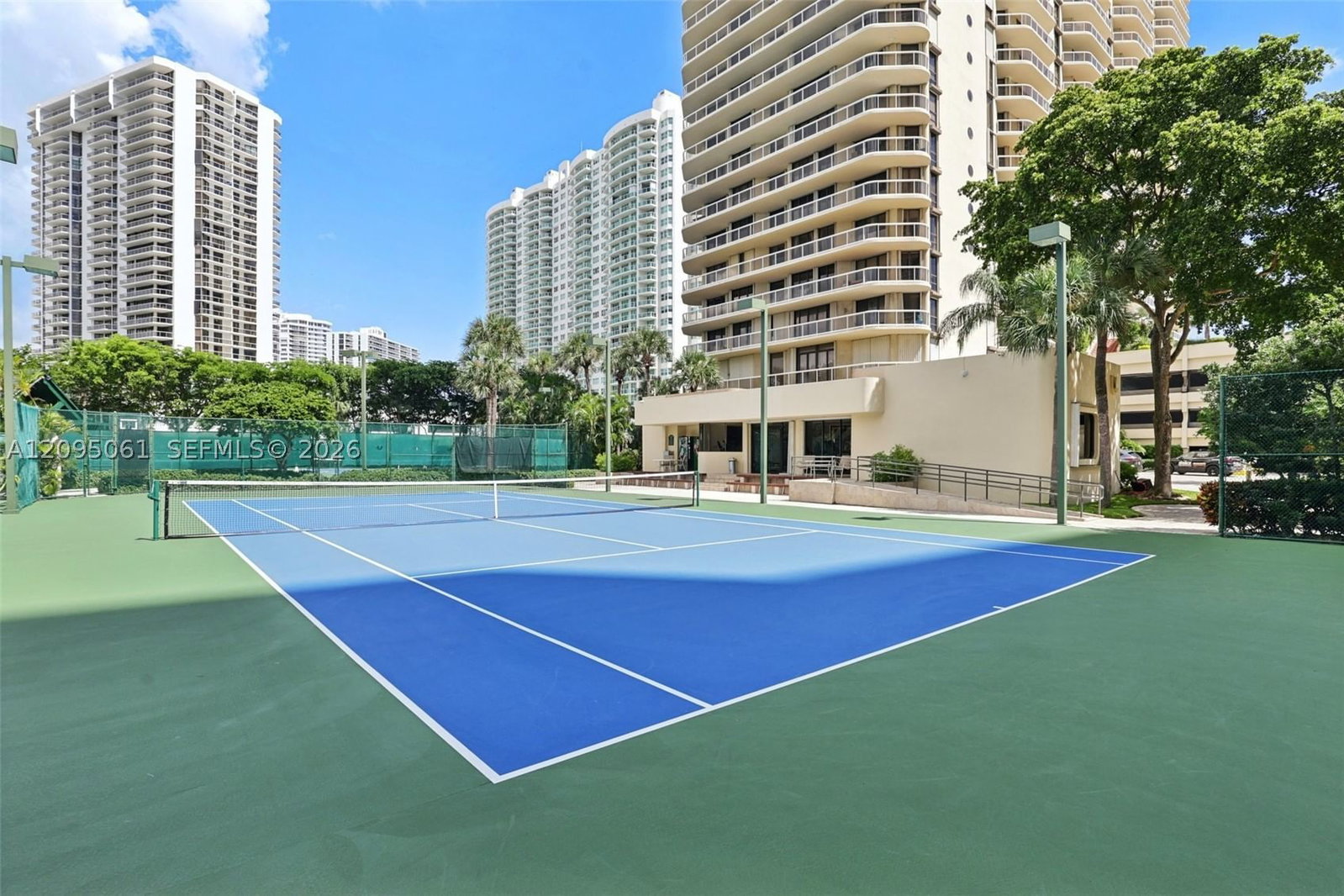 Real estate property located at 20191 Country Club Dr #1102, Miami-dade, Terraces North Turnberry, Aventura, FL