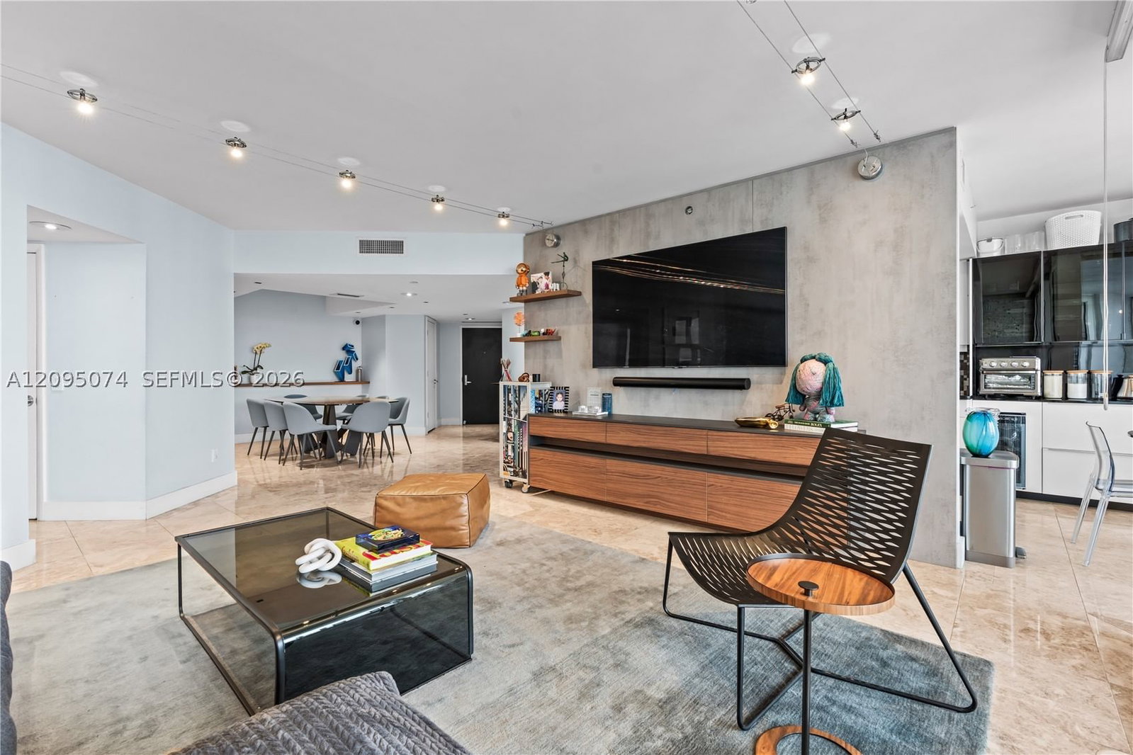 Real estate property located at 21055 Yacht Club Dr #1703, Miami-dade, South Tower At The Point, Aventura, FL