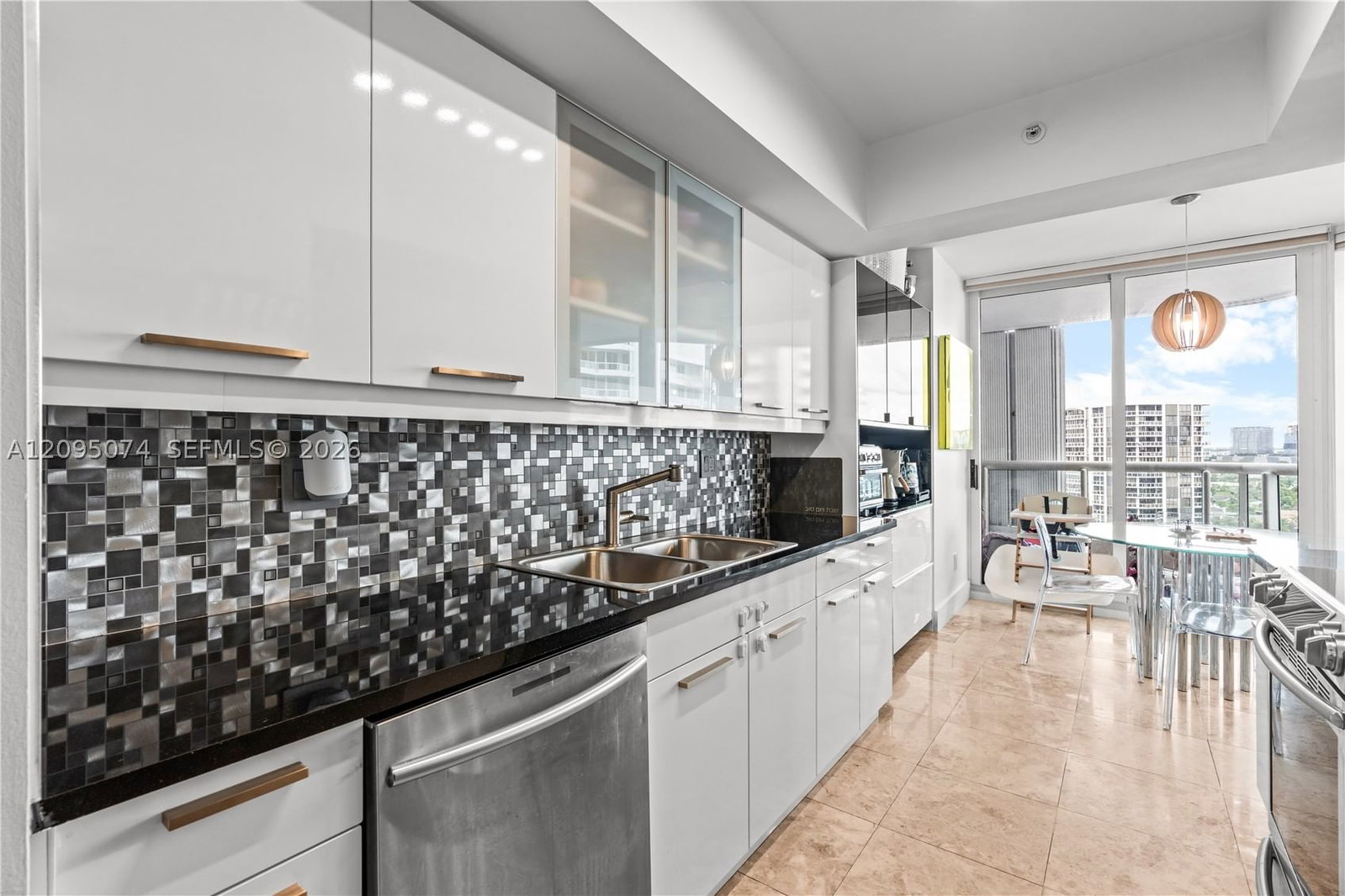 Real estate property located at 21055 Yacht Club Dr #1703, Miami-dade, South Tower At The Point, Aventura, FL