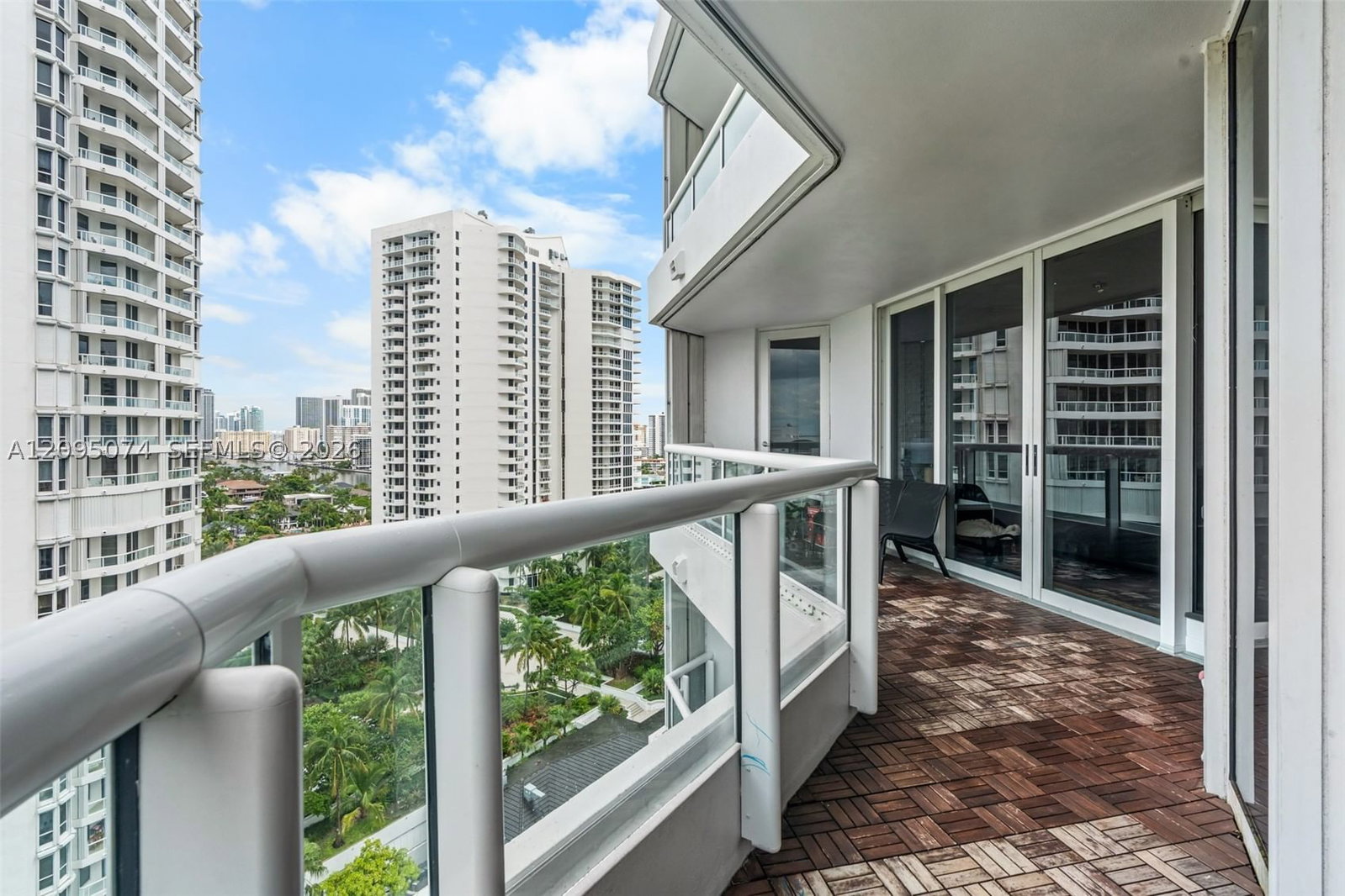 Real estate property located at 21055 Yacht Club Dr #1703, Miami-dade, South Tower At The Point, Aventura, FL