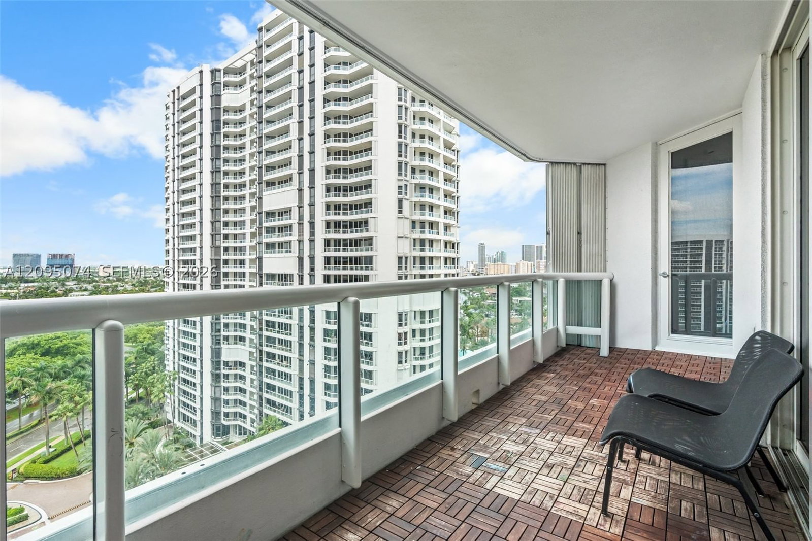 Real estate property located at 21055 Yacht Club Dr #1703, Miami-dade, South Tower At The Point, Aventura, FL