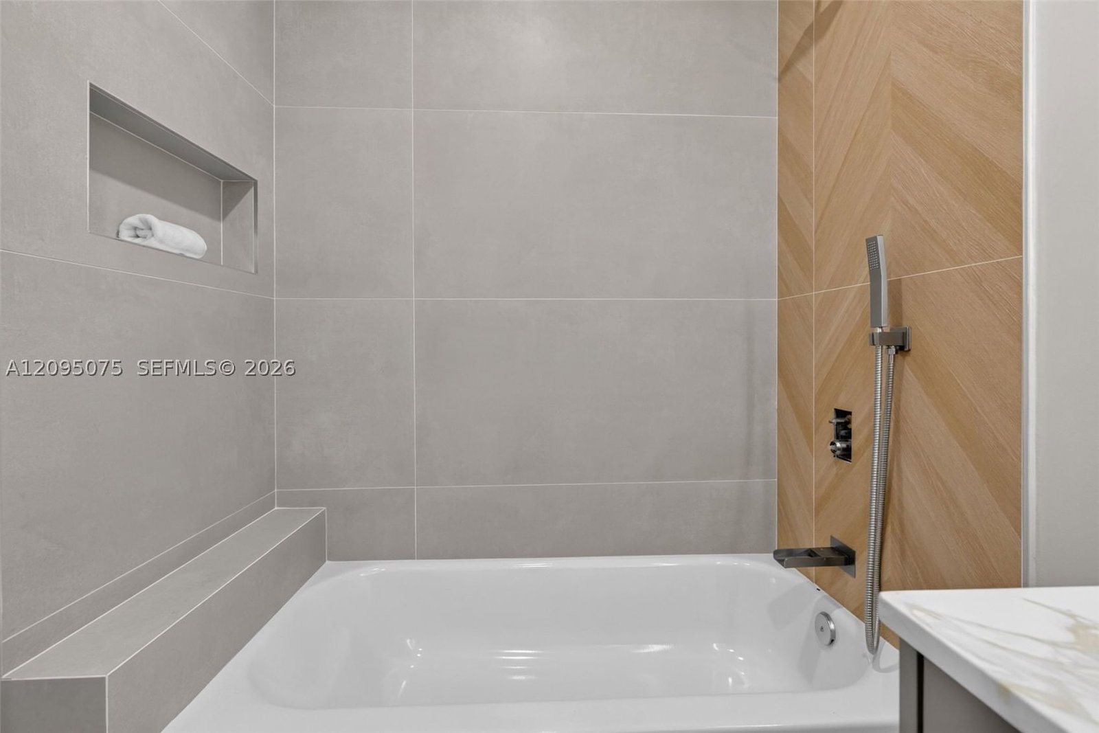 Real estate property located at 5349 Balsam Ter, Broward, Plantation Gardens 4th Se, Plantation, FL