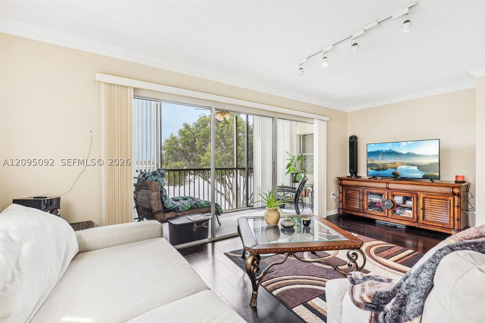 Real estate property located at 13800 5th Ct #301M, Broward, Plymouth At Century Villa, Pembroke Pines, FL
