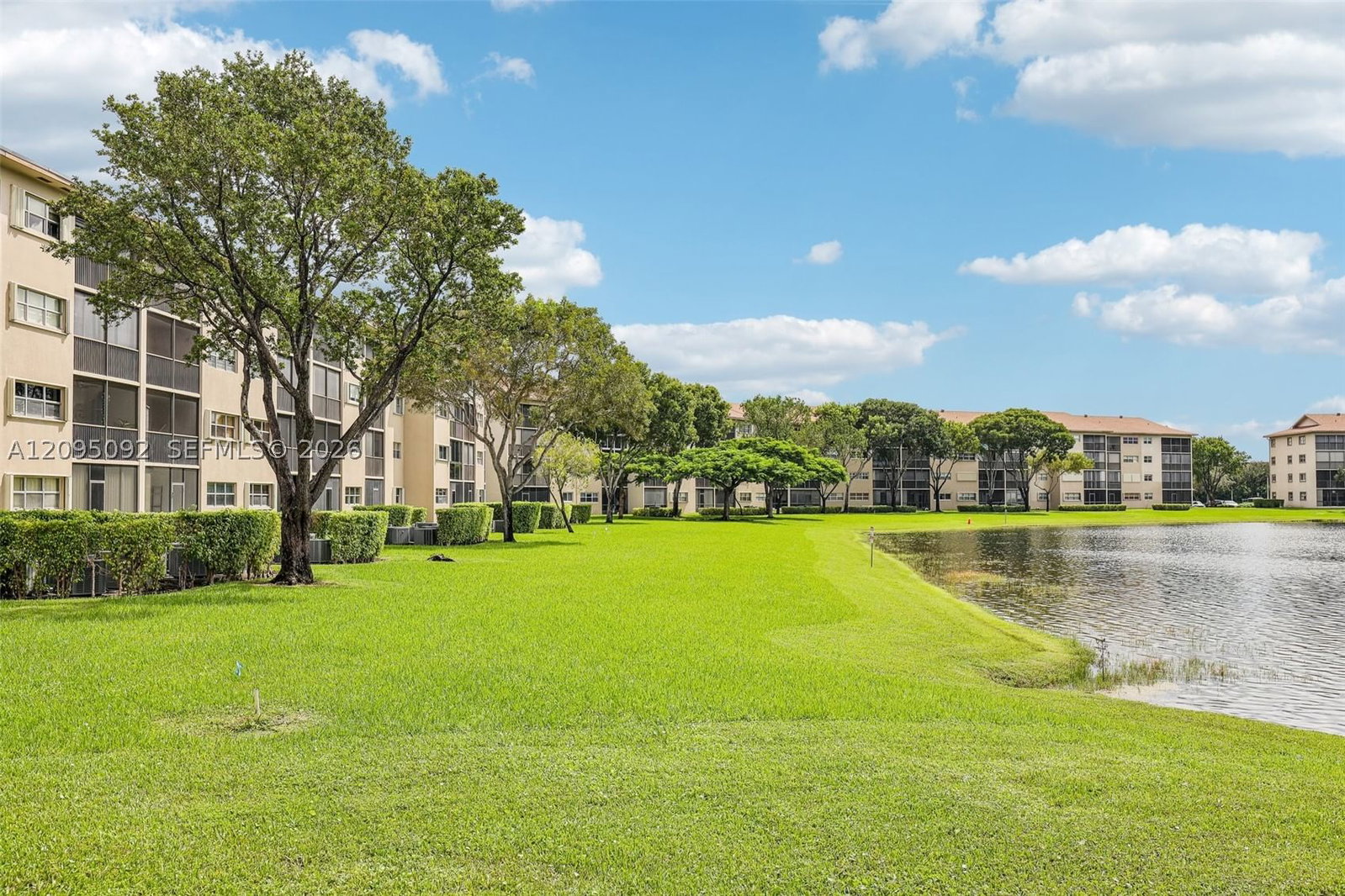 Real estate property located at 13800 5th Ct #301M, Broward, Plymouth At Century Villa, Pembroke Pines, FL