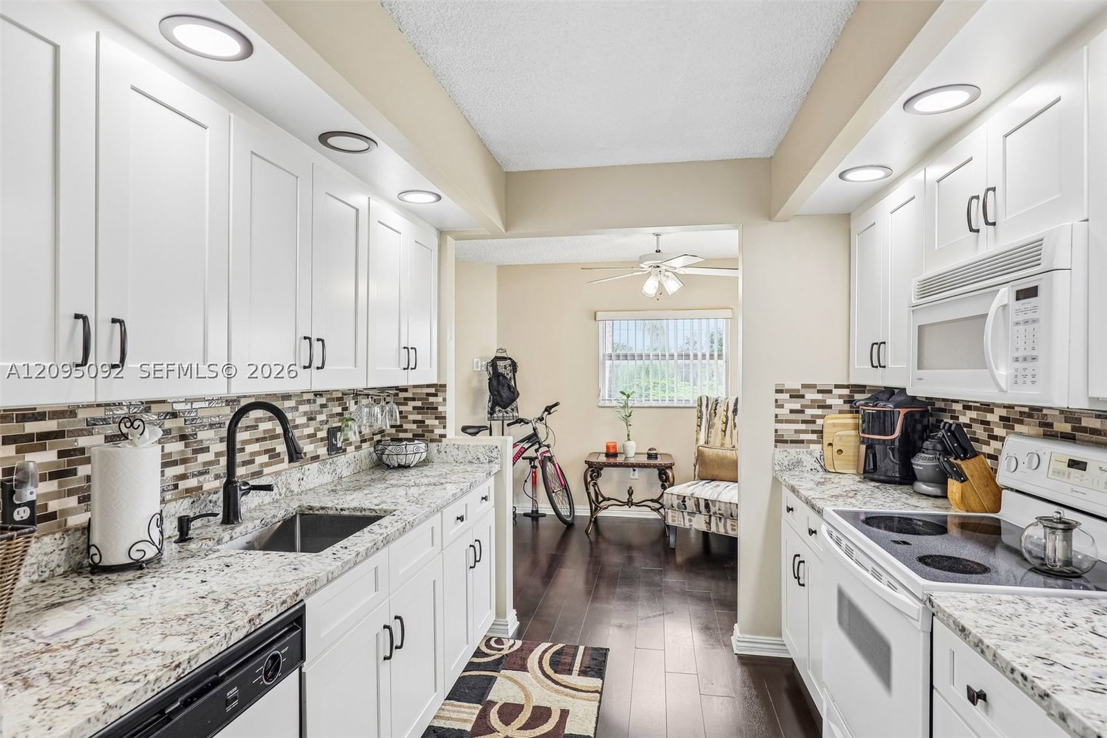 Real estate property located at 13800 5th Ct #301M, Broward, Plymouth At Century Villa, Pembroke Pines, FL