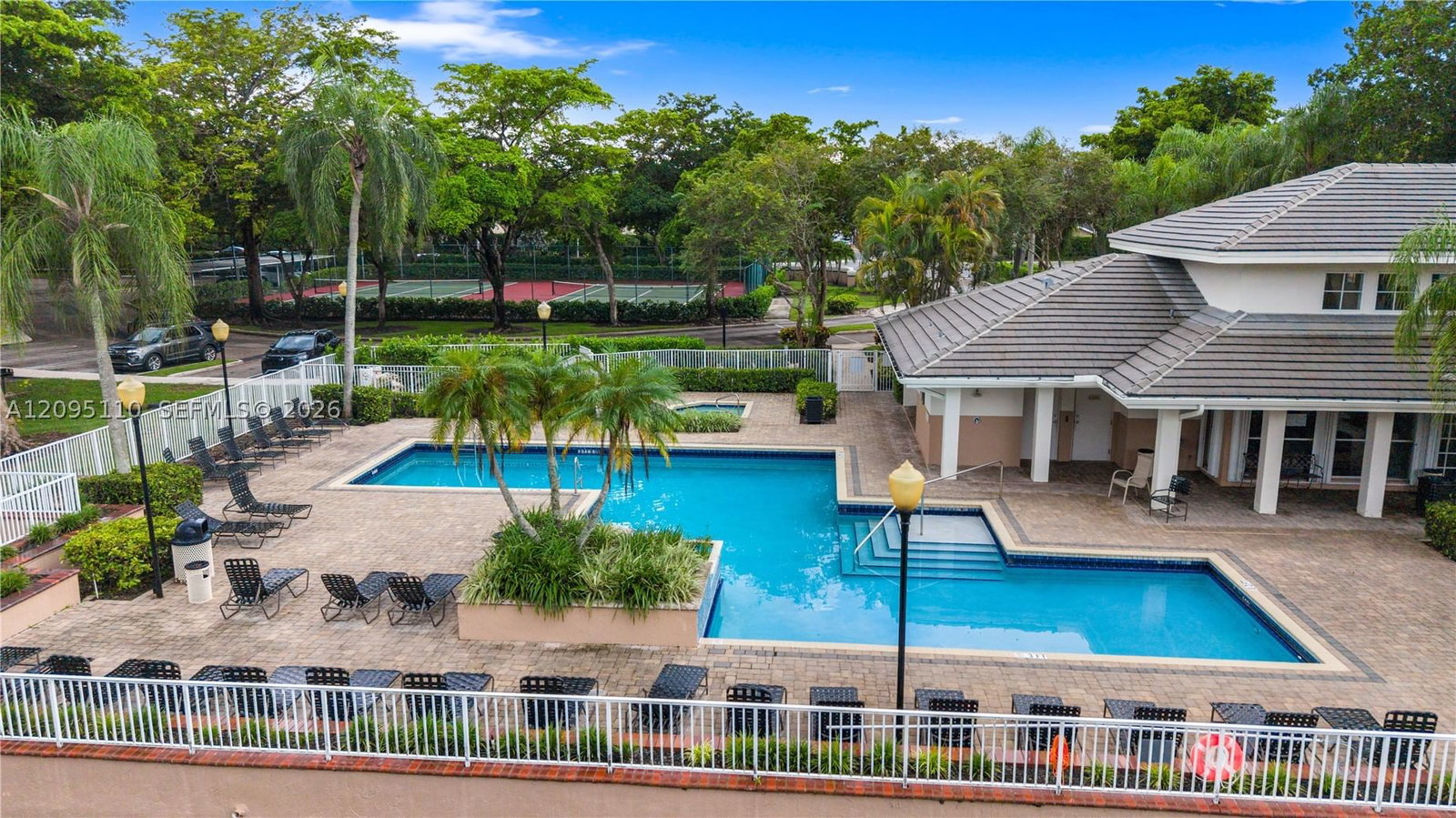 Real estate property located at 9833 Westview Dr #835, Broward, Citation Way Condo, Coral Springs, FL