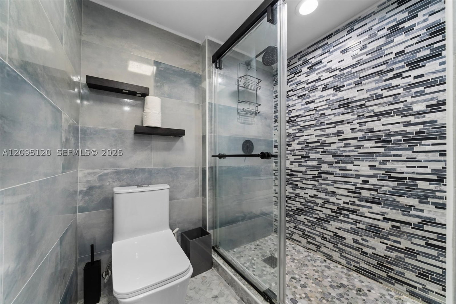 Real estate property located at 23200 Camino Del Mar #305, Palm Beach, La Residence Condo, Boca Raton, FL